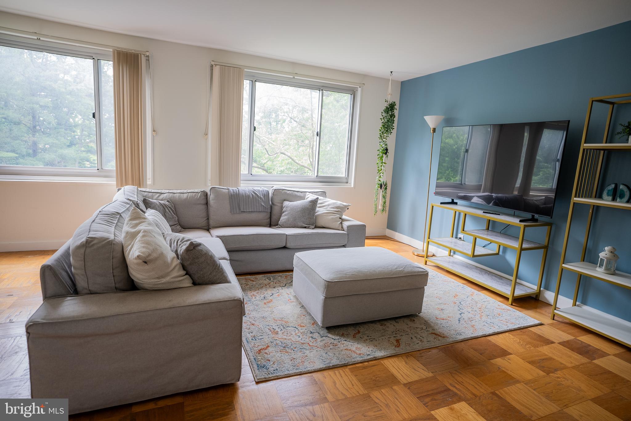 1900 LYTTONSVILLE ROAD 514