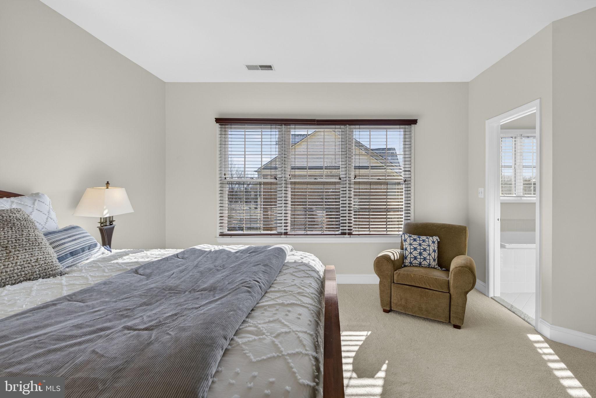 RIVER CREEK - Residential Lease