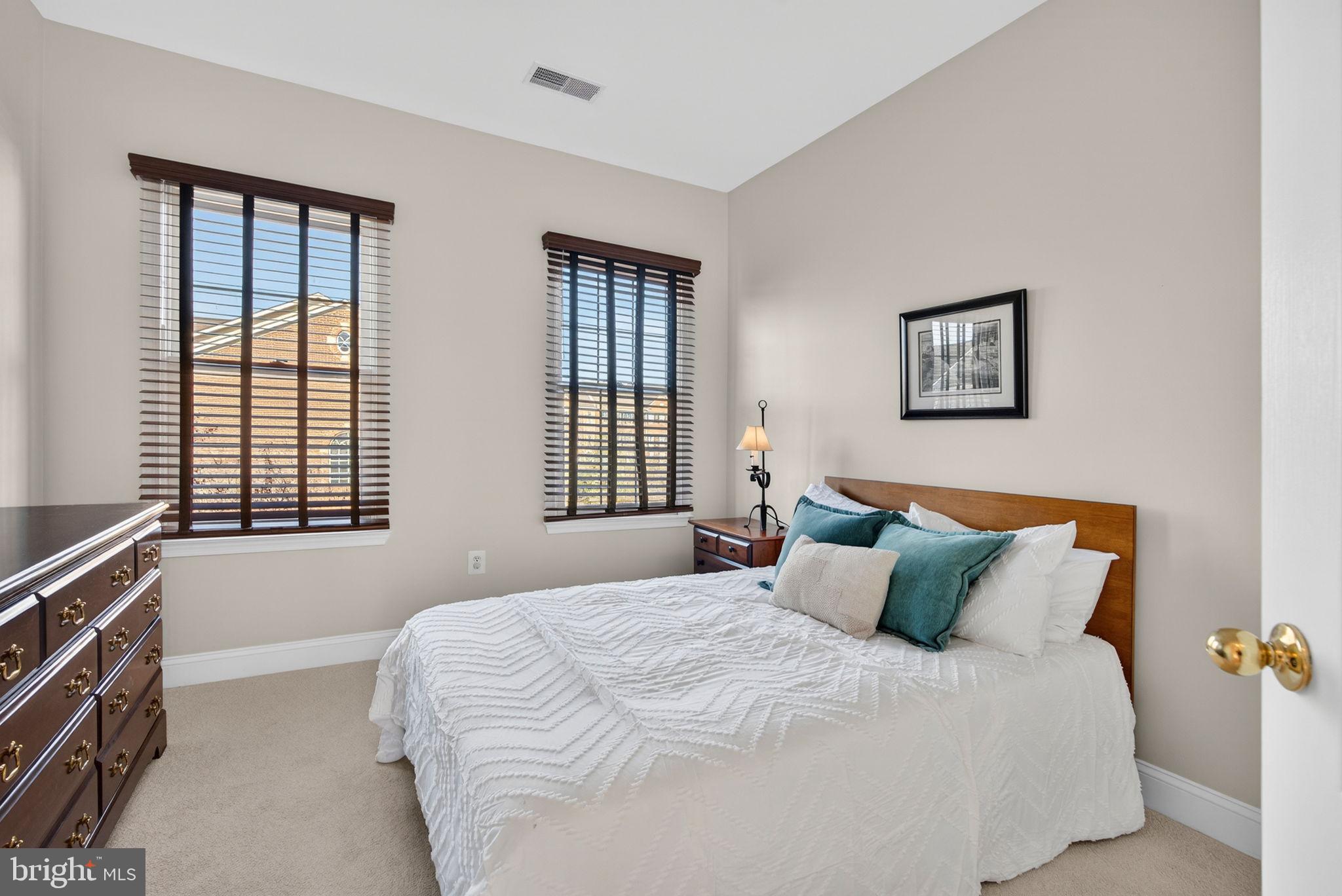 RIVER CREEK - Residential Lease