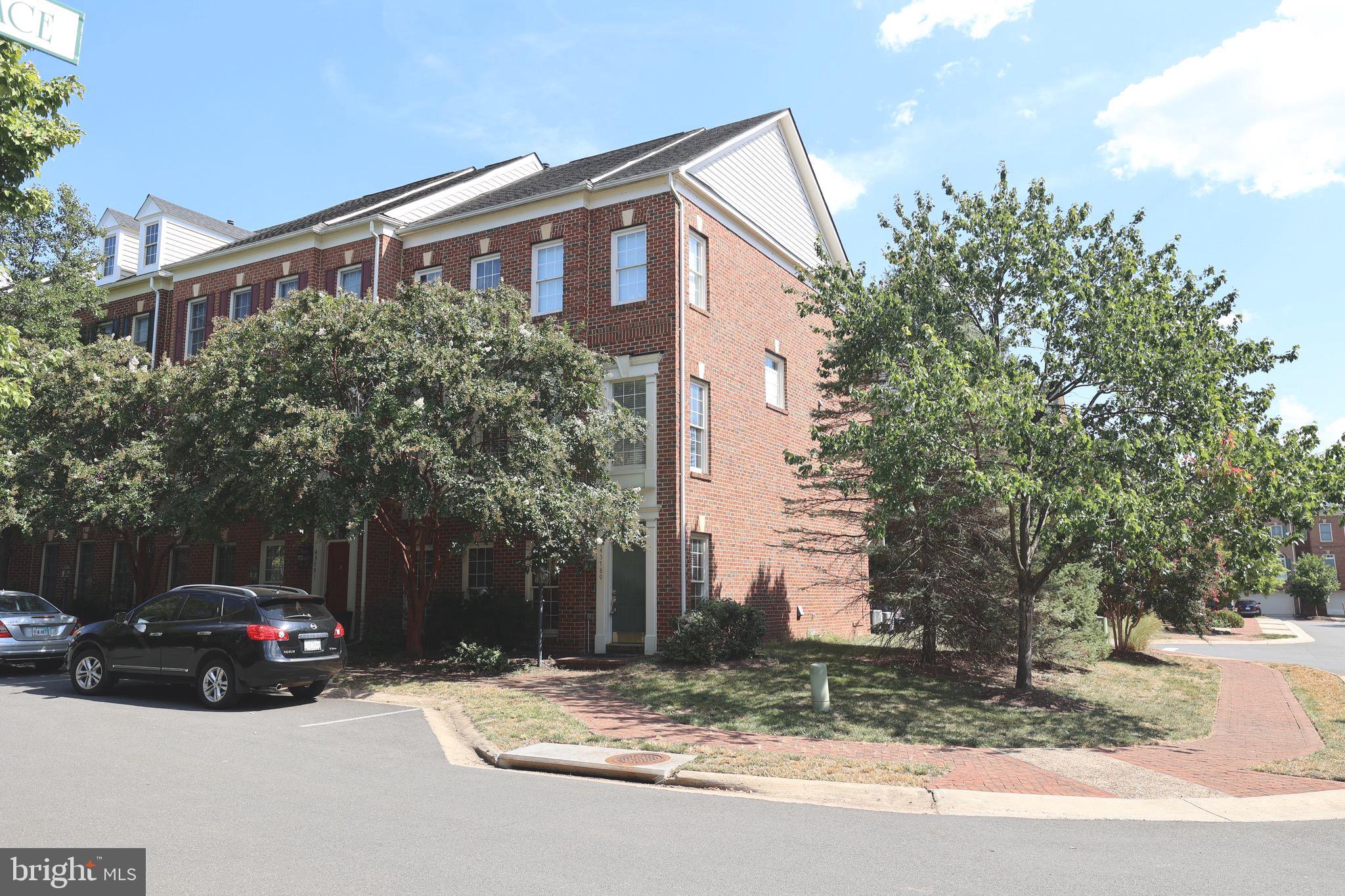 RIVER CREEK - Residential Lease