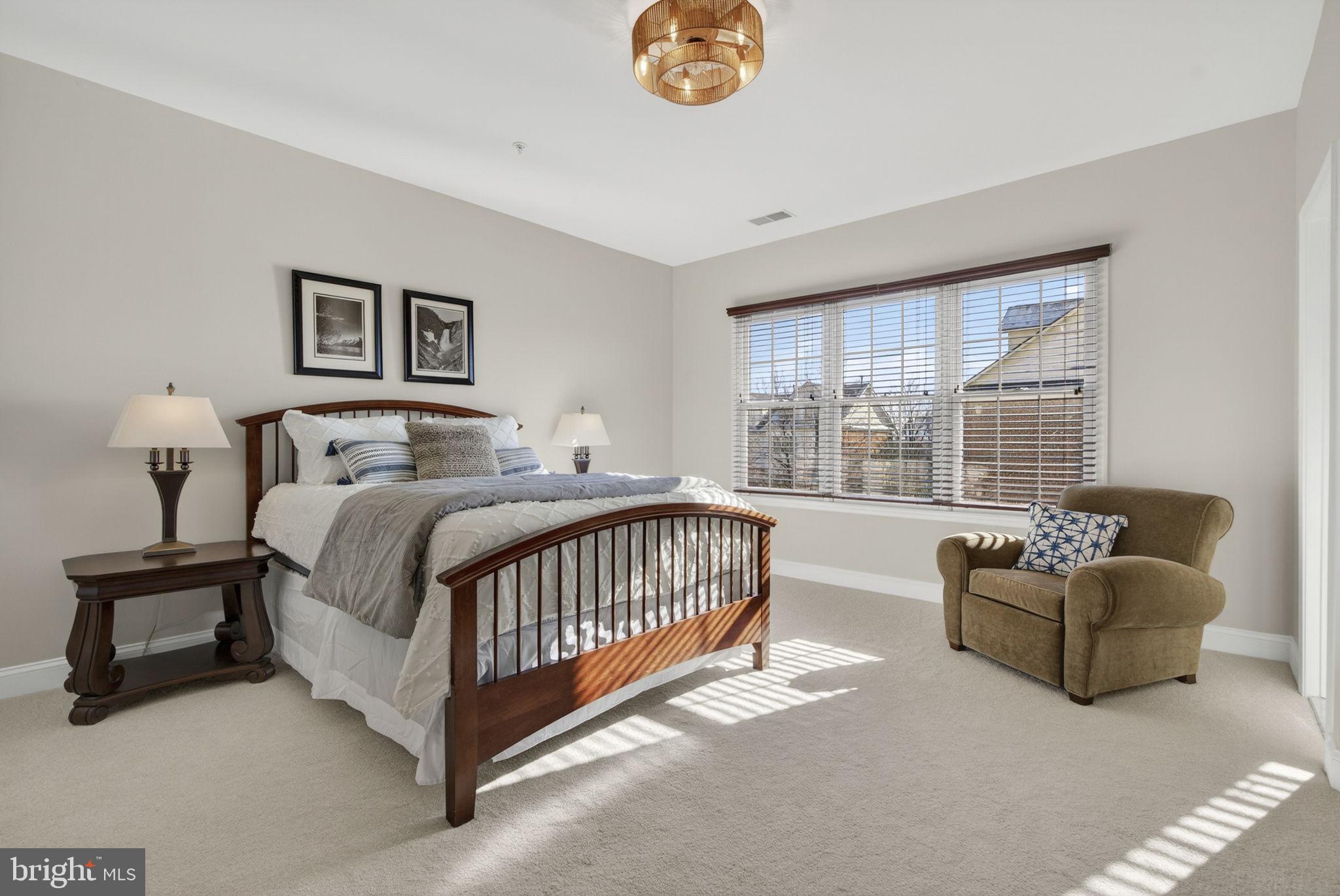 RIVER CREEK - Residential Lease