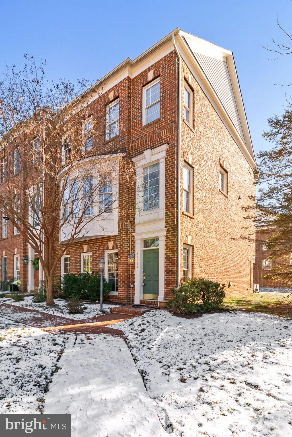 RIVER CREEK - Residential Lease