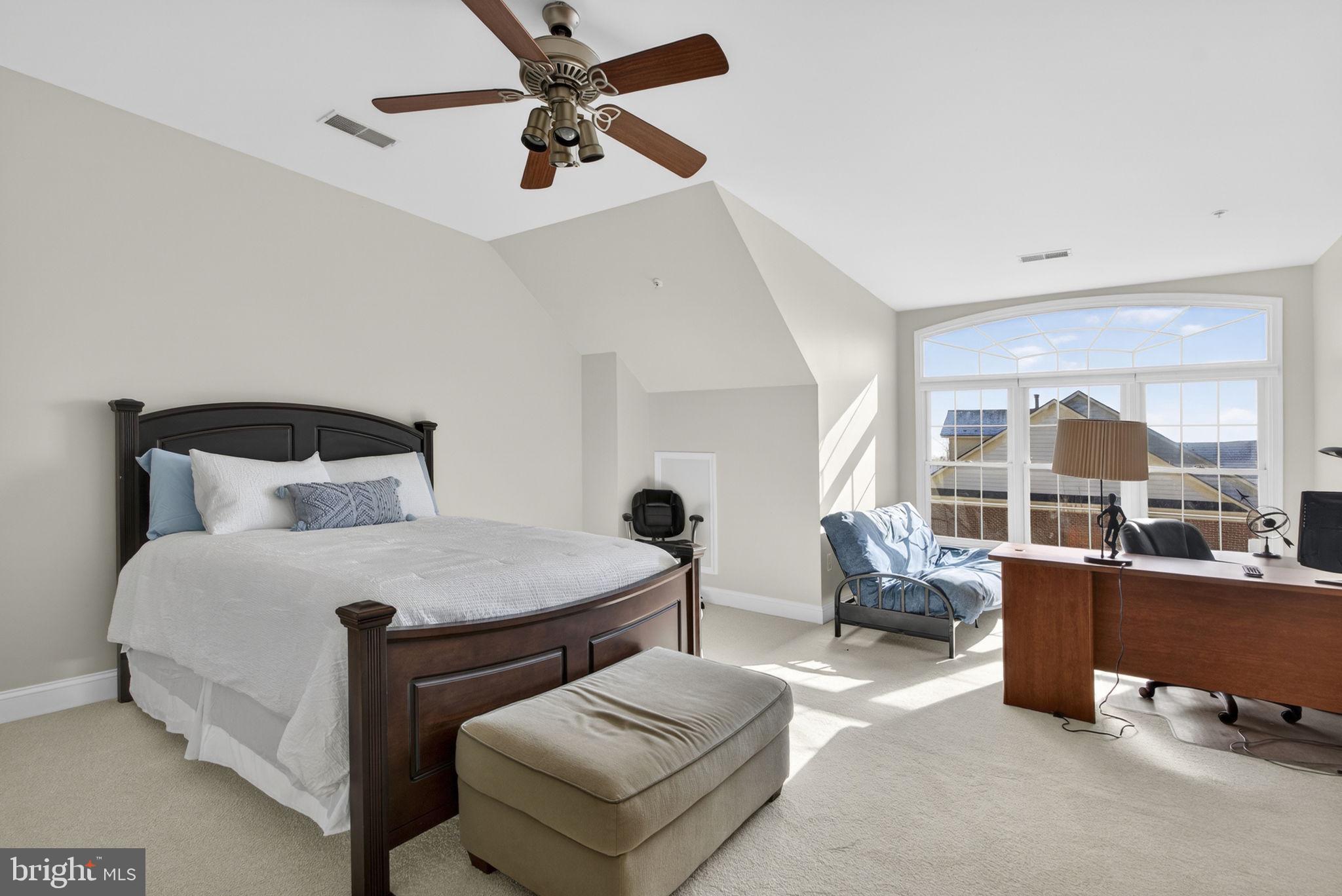 RIVER CREEK - Residential Lease