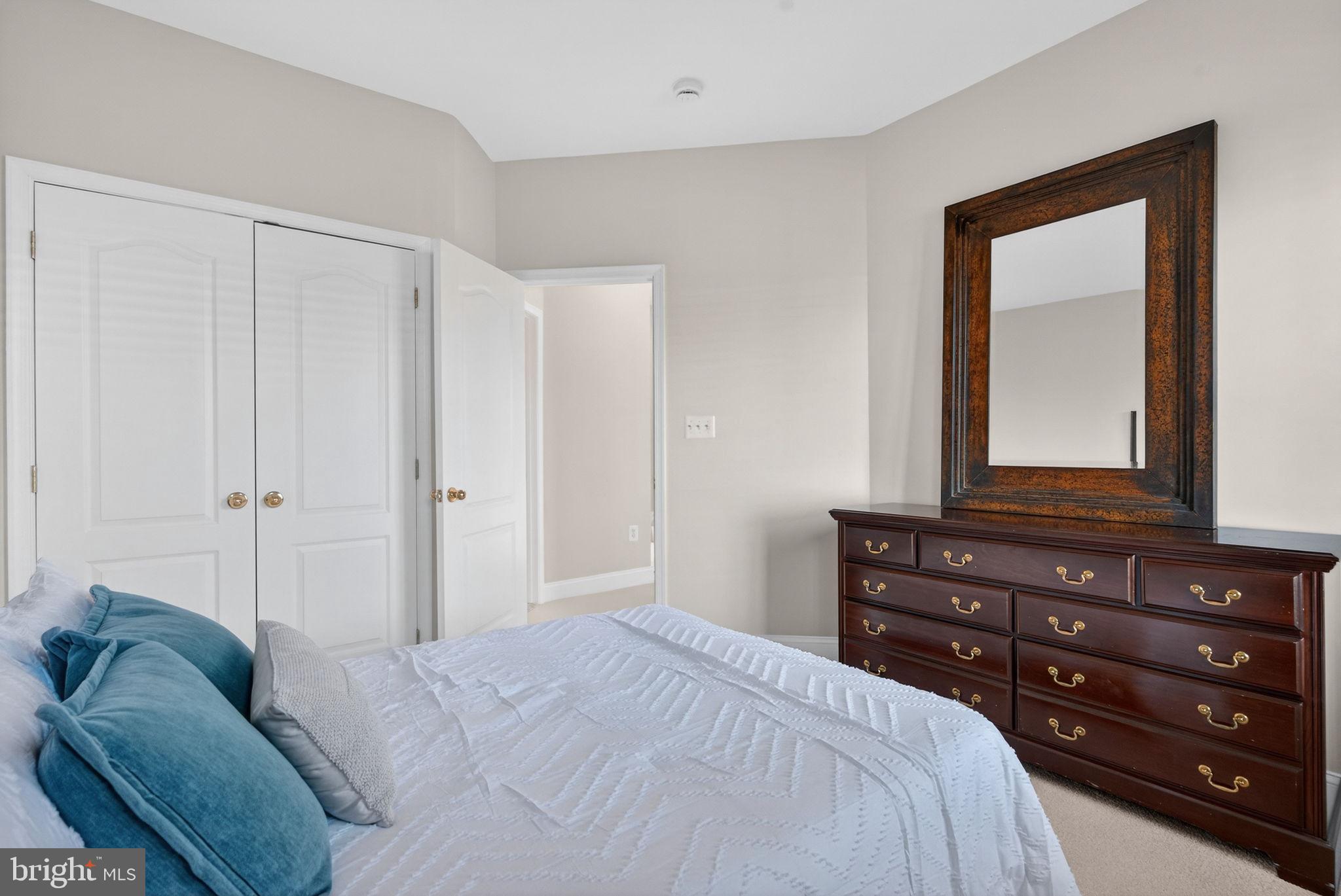 RIVER CREEK - Residential Lease