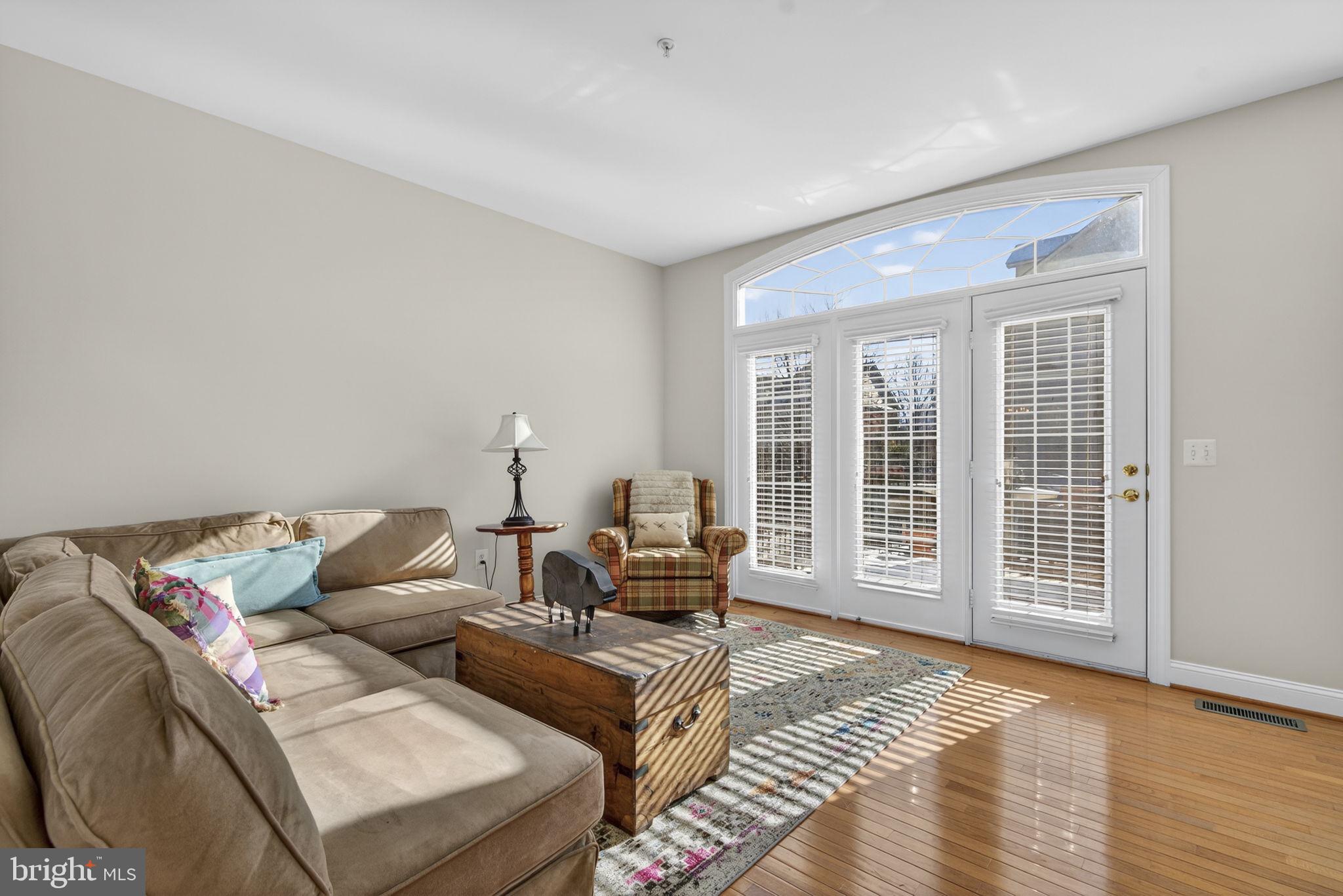 RIVER CREEK - Residential Lease