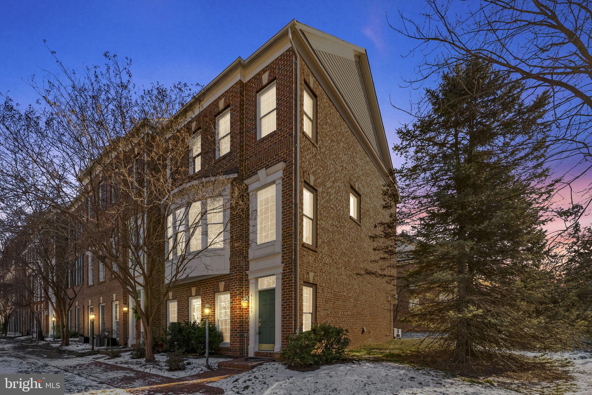 RIVER CREEK - Residential Lease