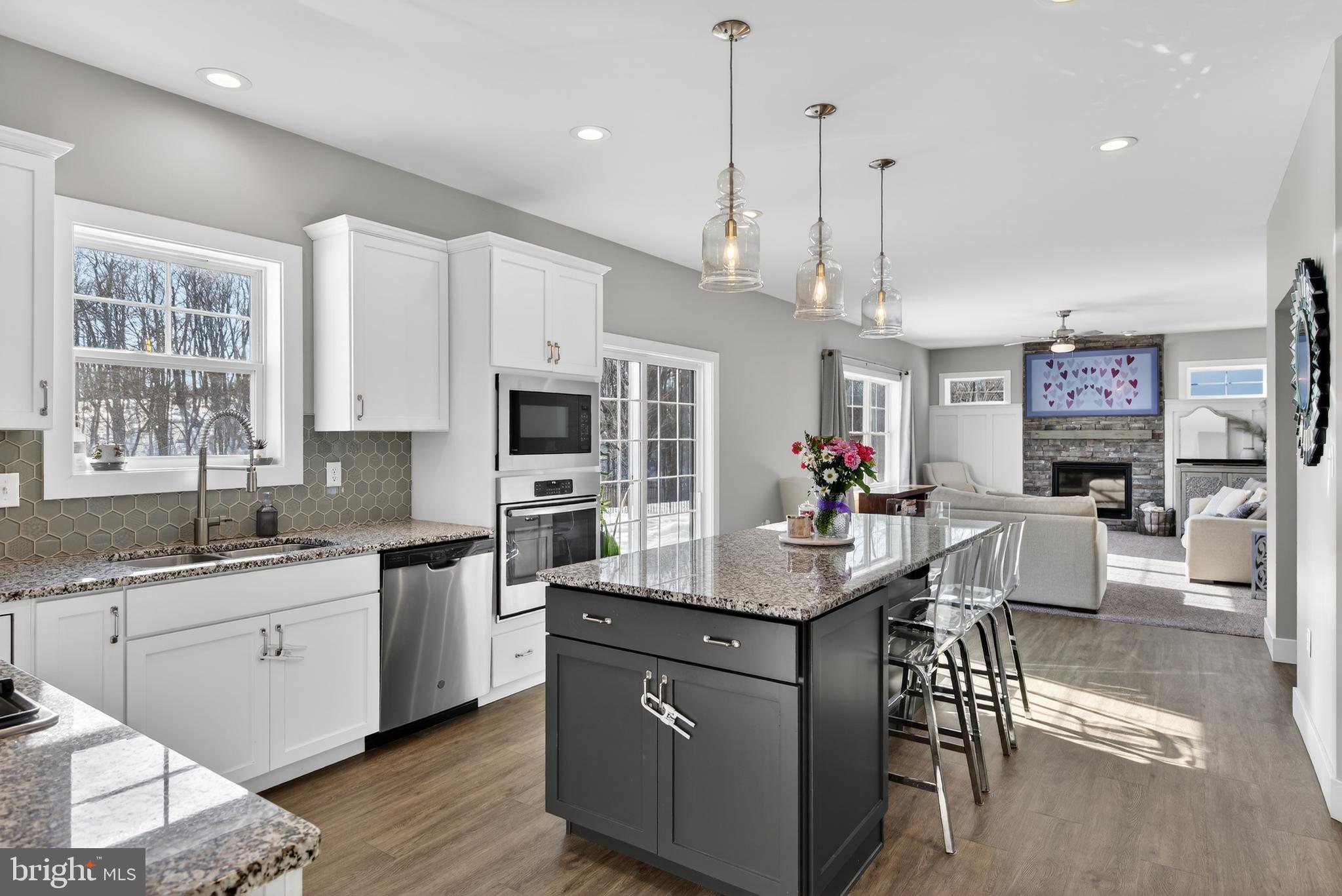 WILSHIRE ESTATES - Residential