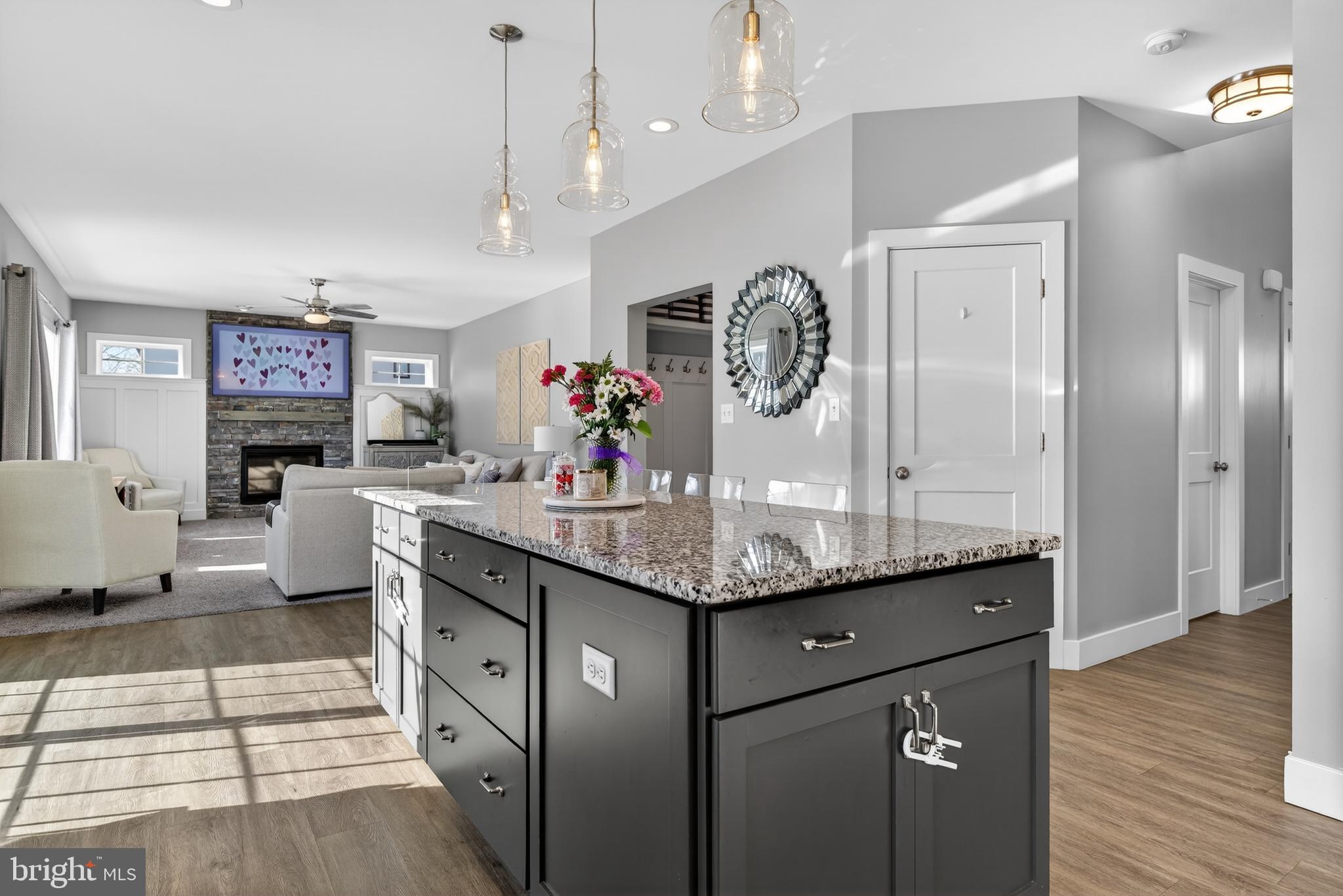 WILSHIRE ESTATES - Residential