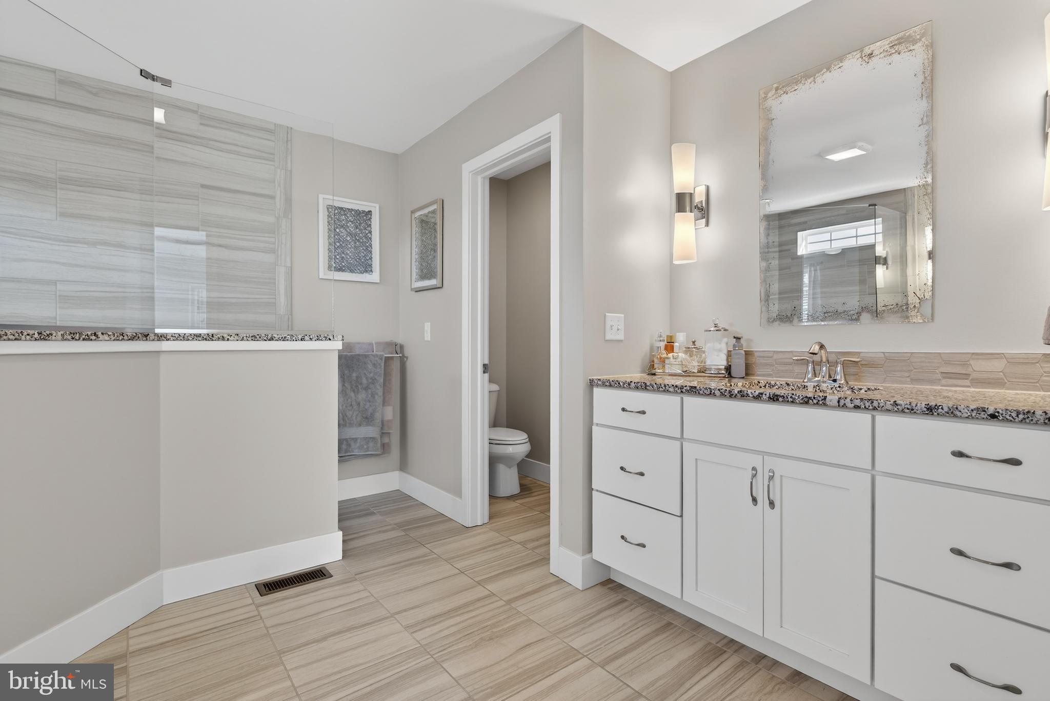 WILSHIRE ESTATES - Residential