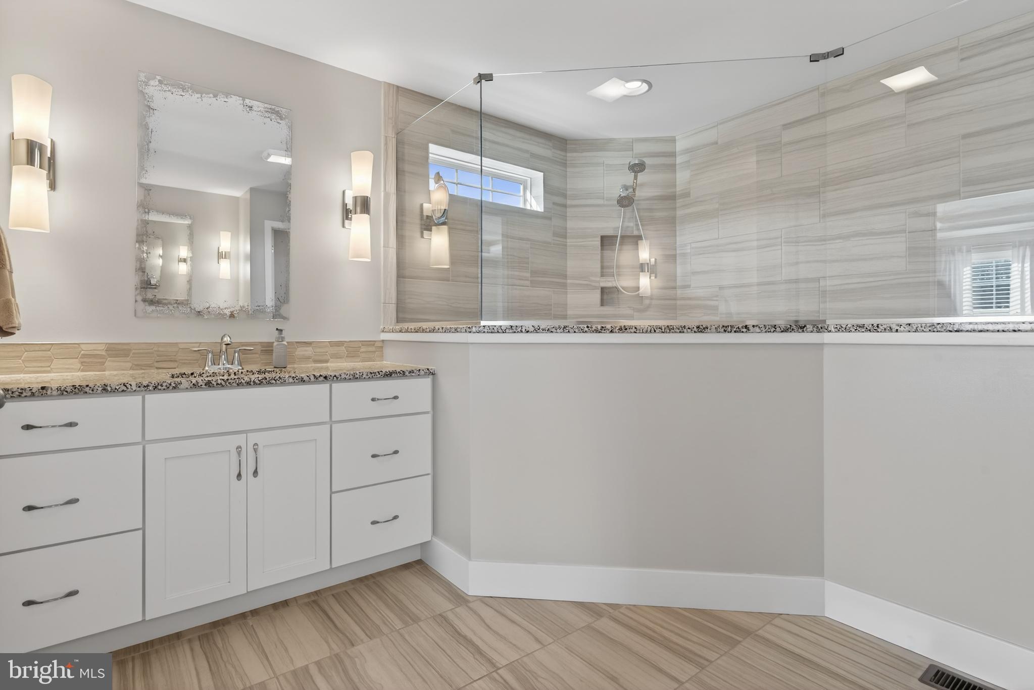 WILSHIRE ESTATES - Residential