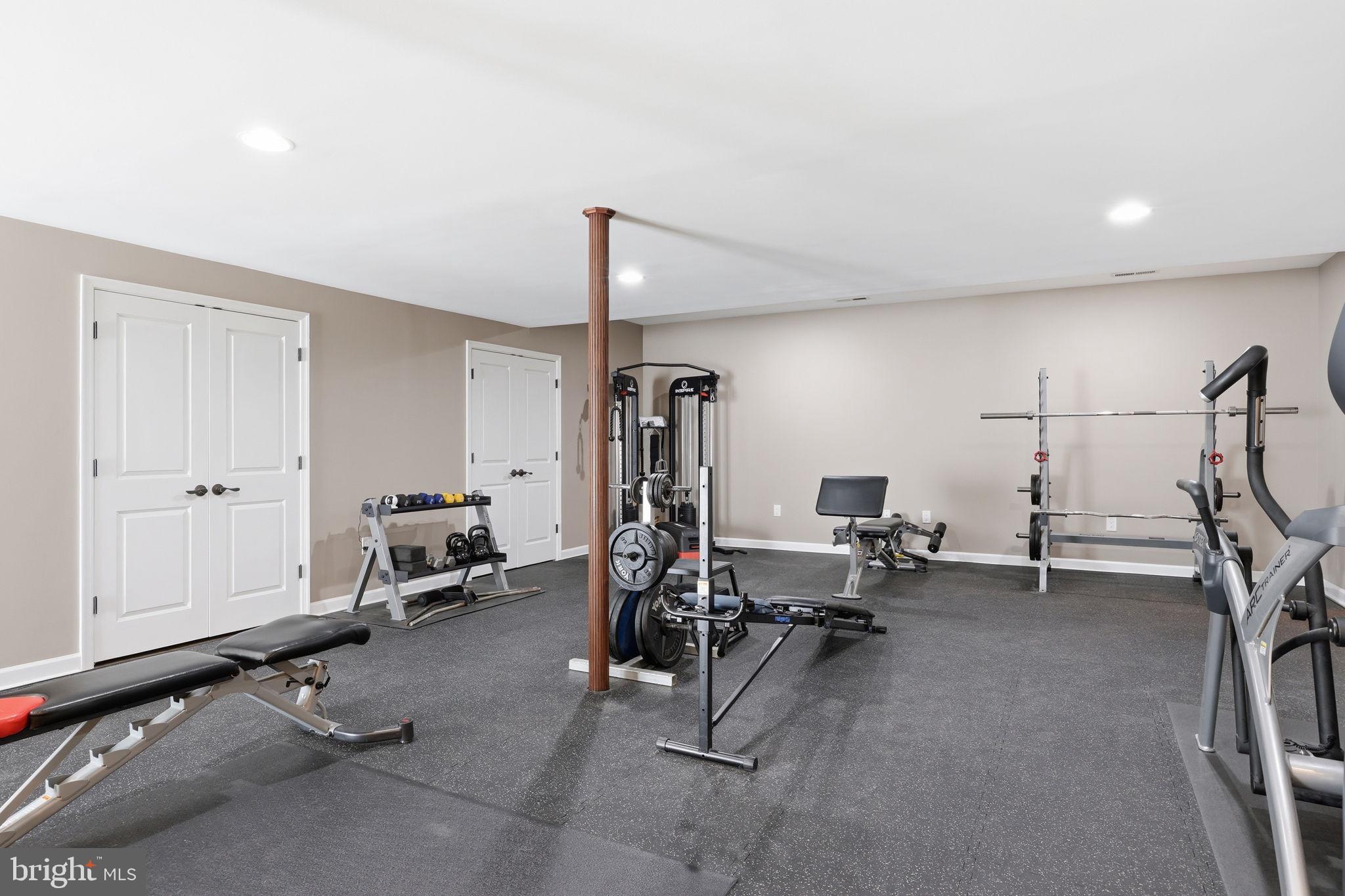 FOXHALL ESTATES - Residential