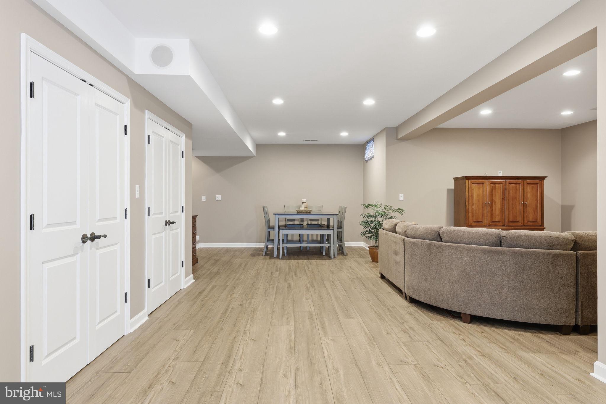 FOXHALL ESTATES - Residential