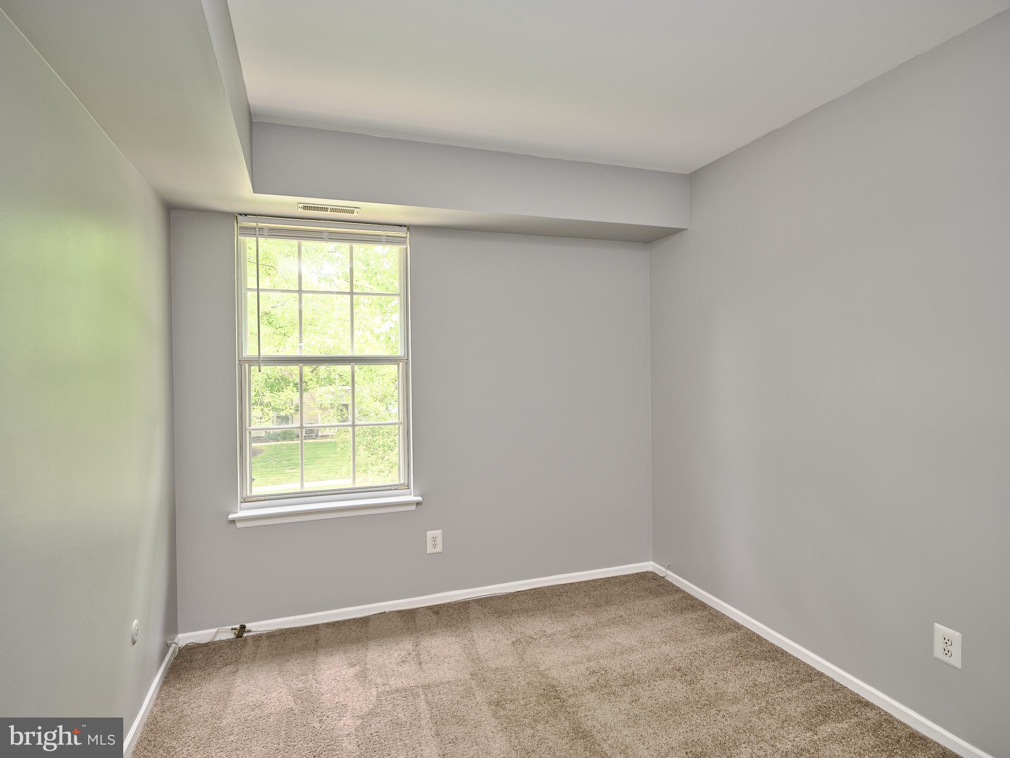 YORKSHIRE MDWS - Residential Lease