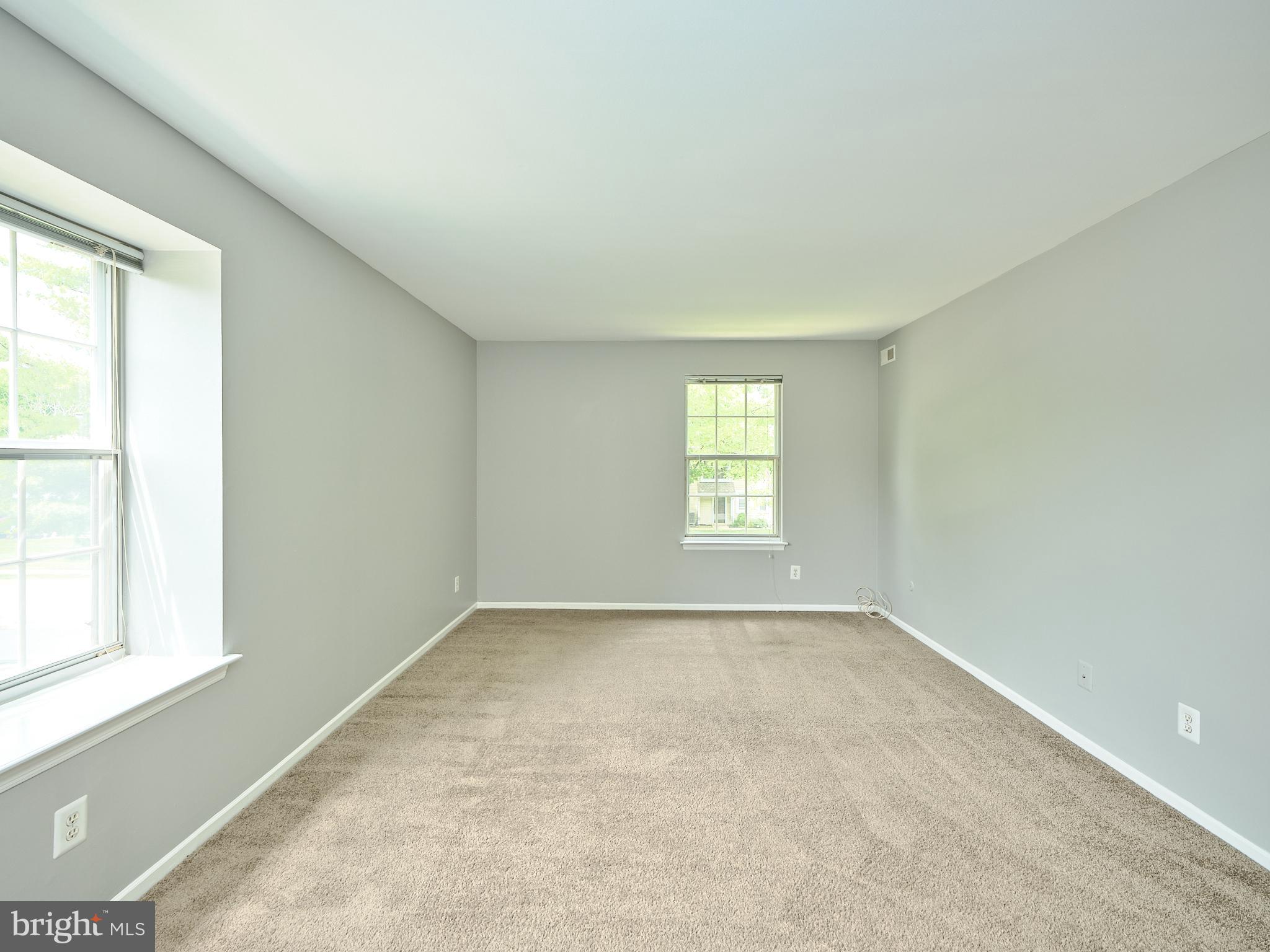 YORKSHIRE MDWS - Residential Lease