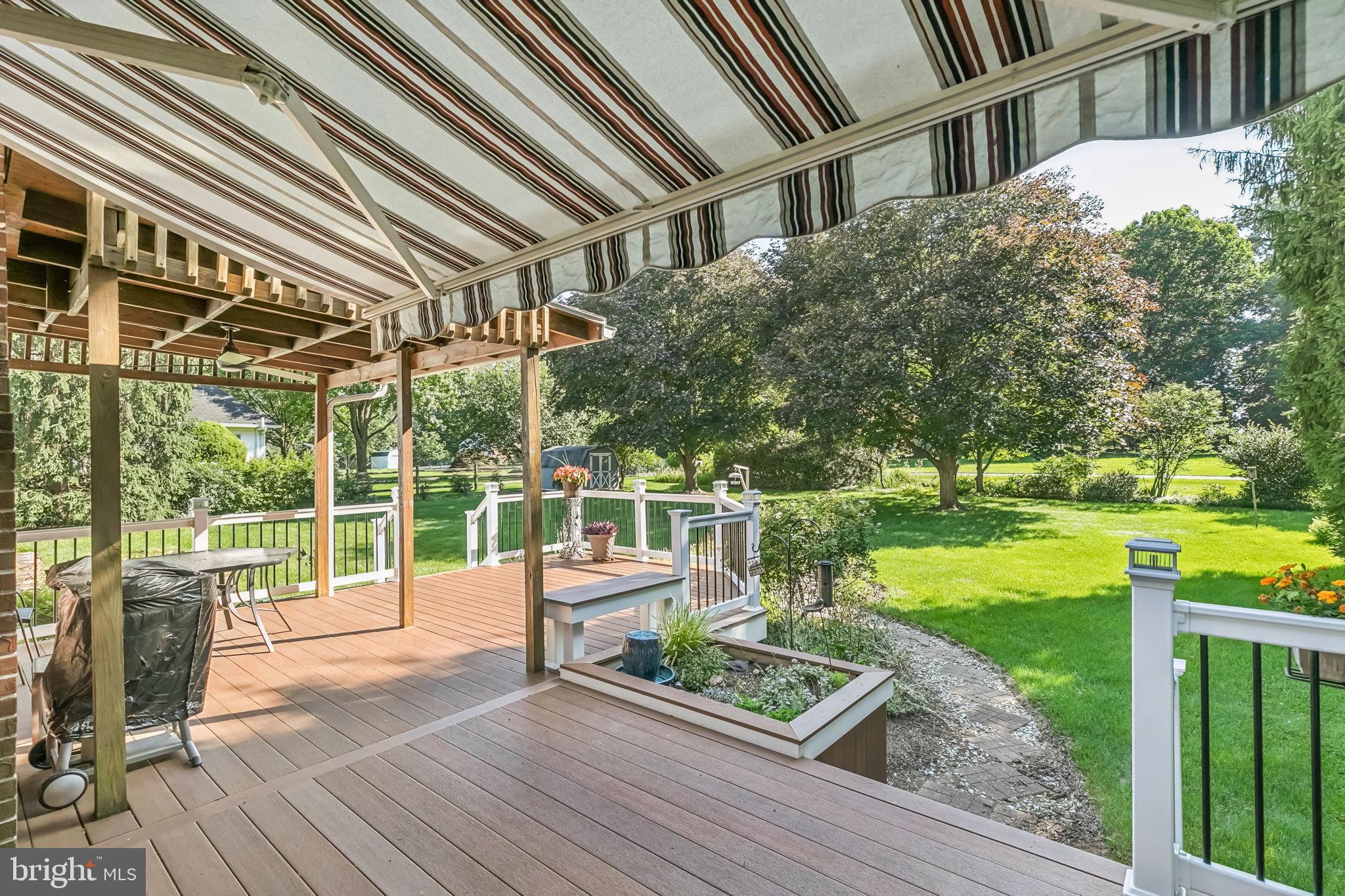 440 CREEKSIDE DRIVE