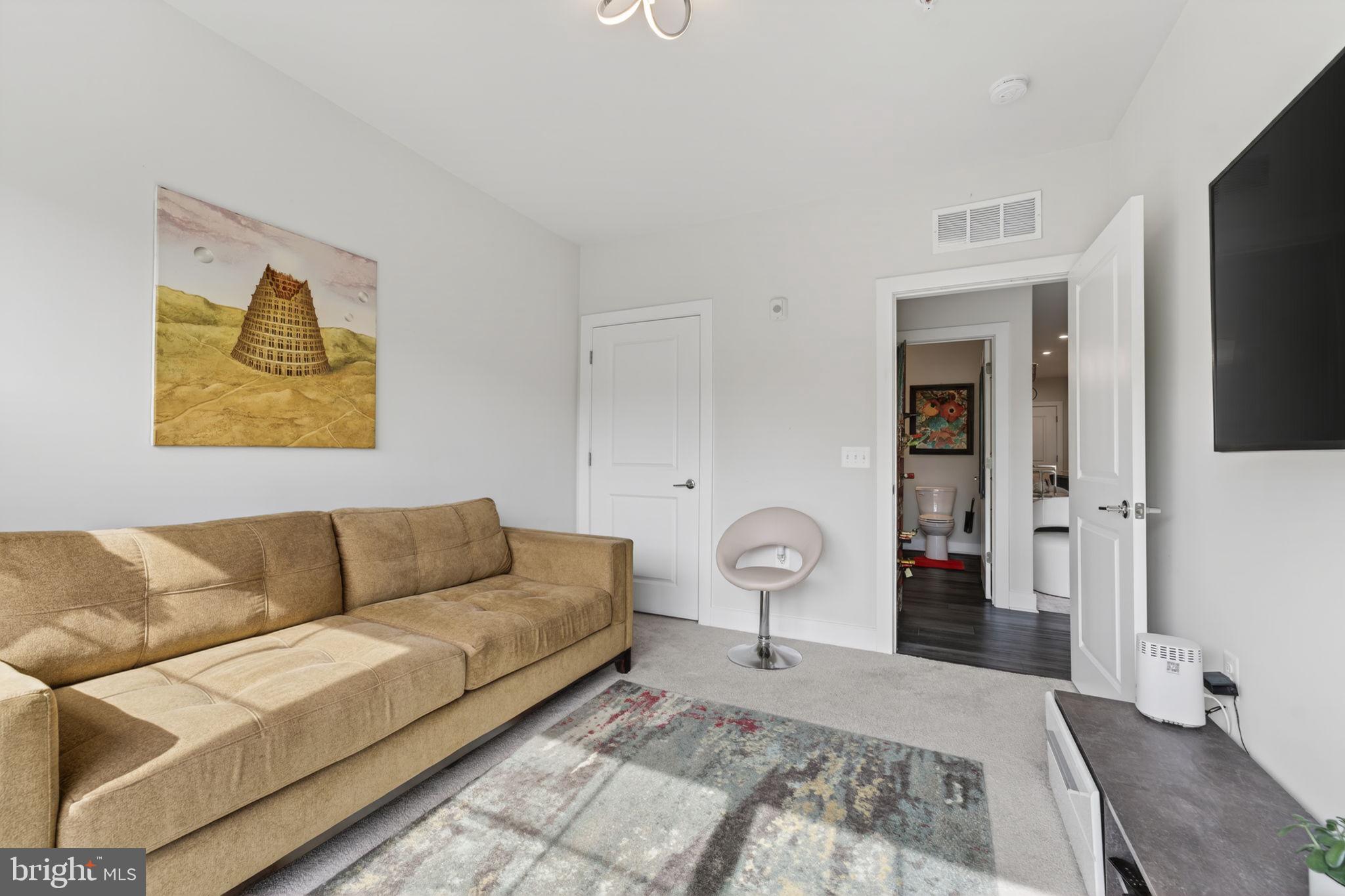 NATIONAL HARBOR - Residential