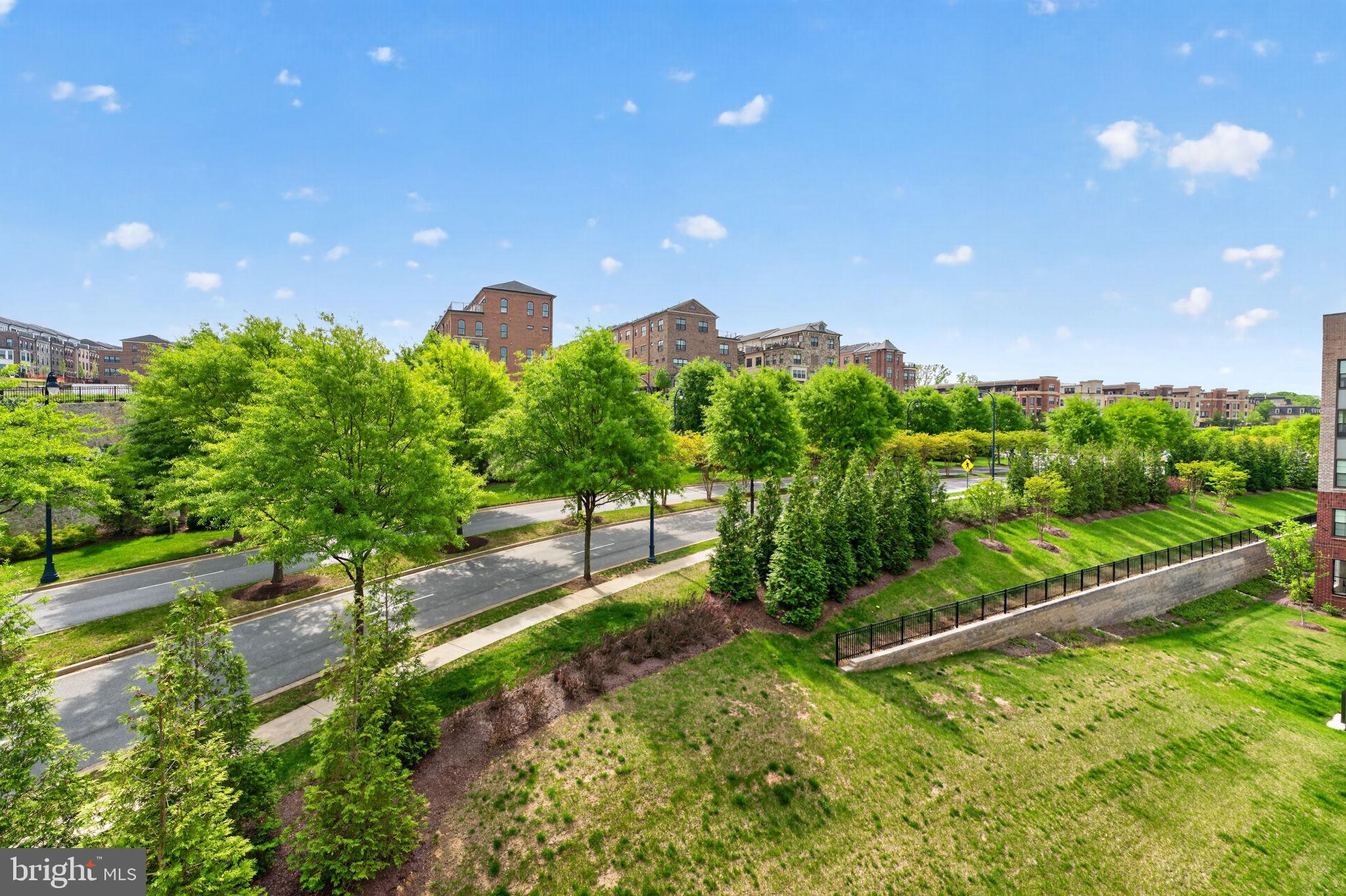 NATIONAL HARBOR - Residential