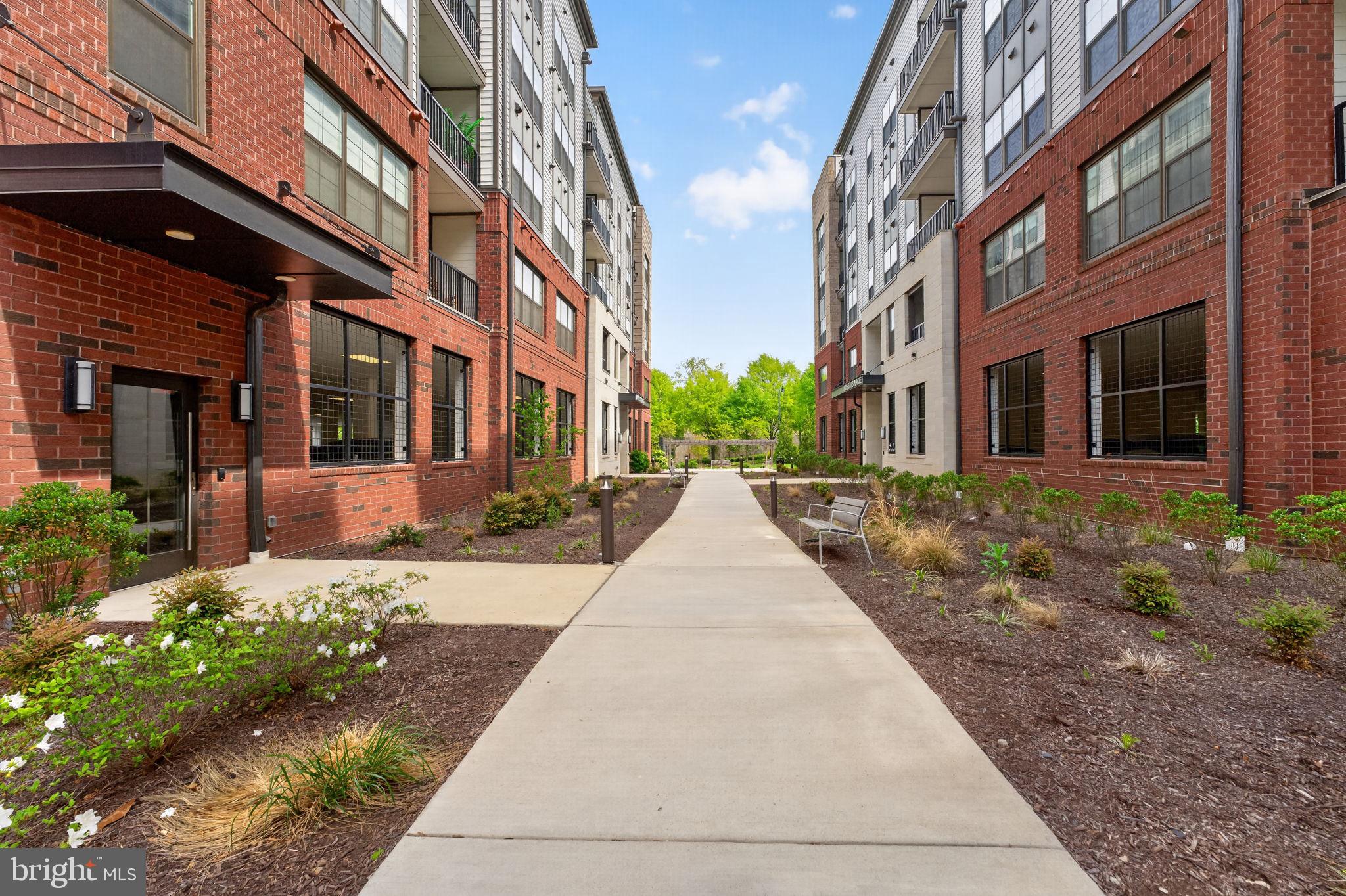 NATIONAL HARBOR - Residential