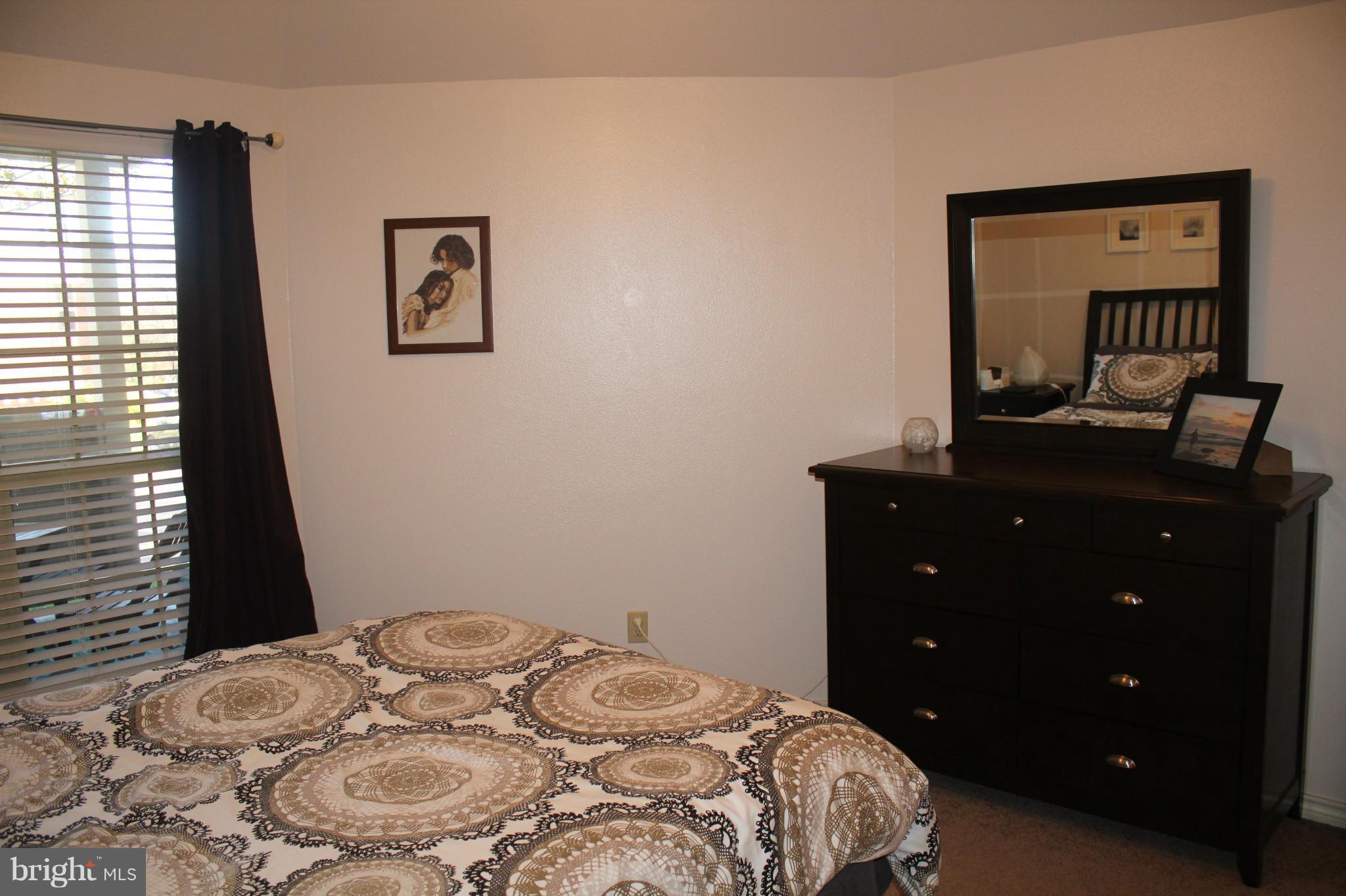 PENDERBROOK SQUARE CONDOMINIUMS - Residential Lease