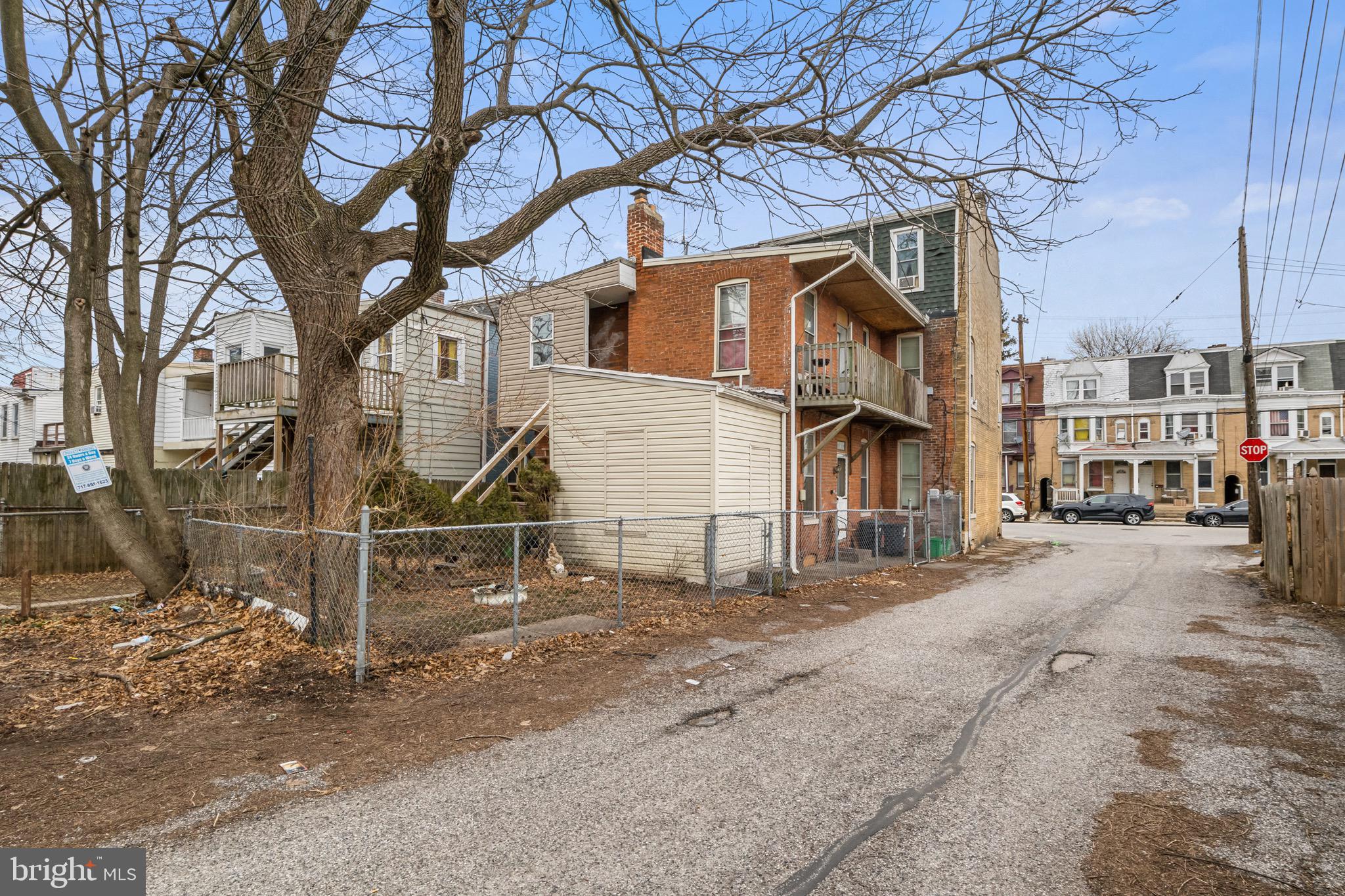 YORK COLLEGE - Residential