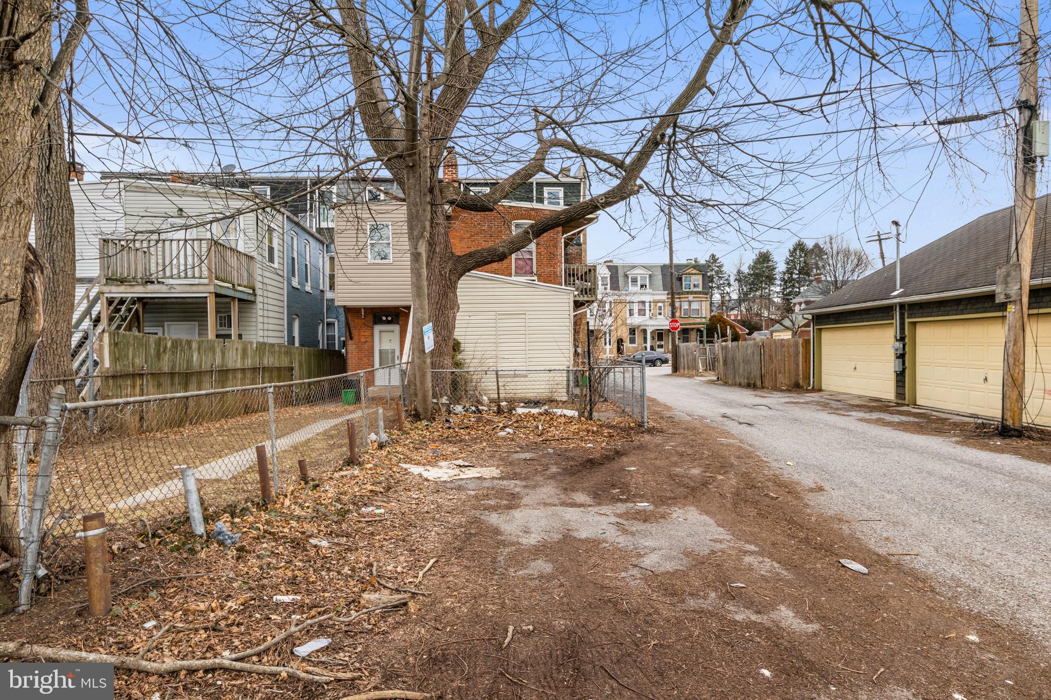 YORK COLLEGE - Residential