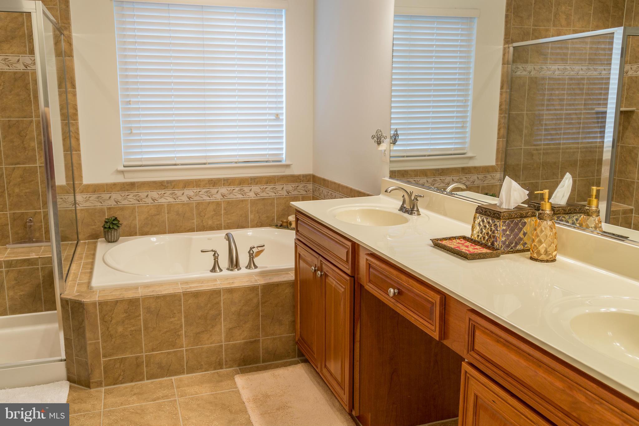 COLES RUN/PARKWAY WEST - Residential