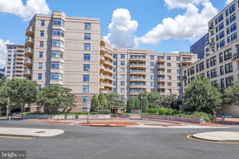 Photo of 7111 WOODMONT AVE #503, CHEVY CHASE, MD 20815 (MLS # MDMC2079060)
