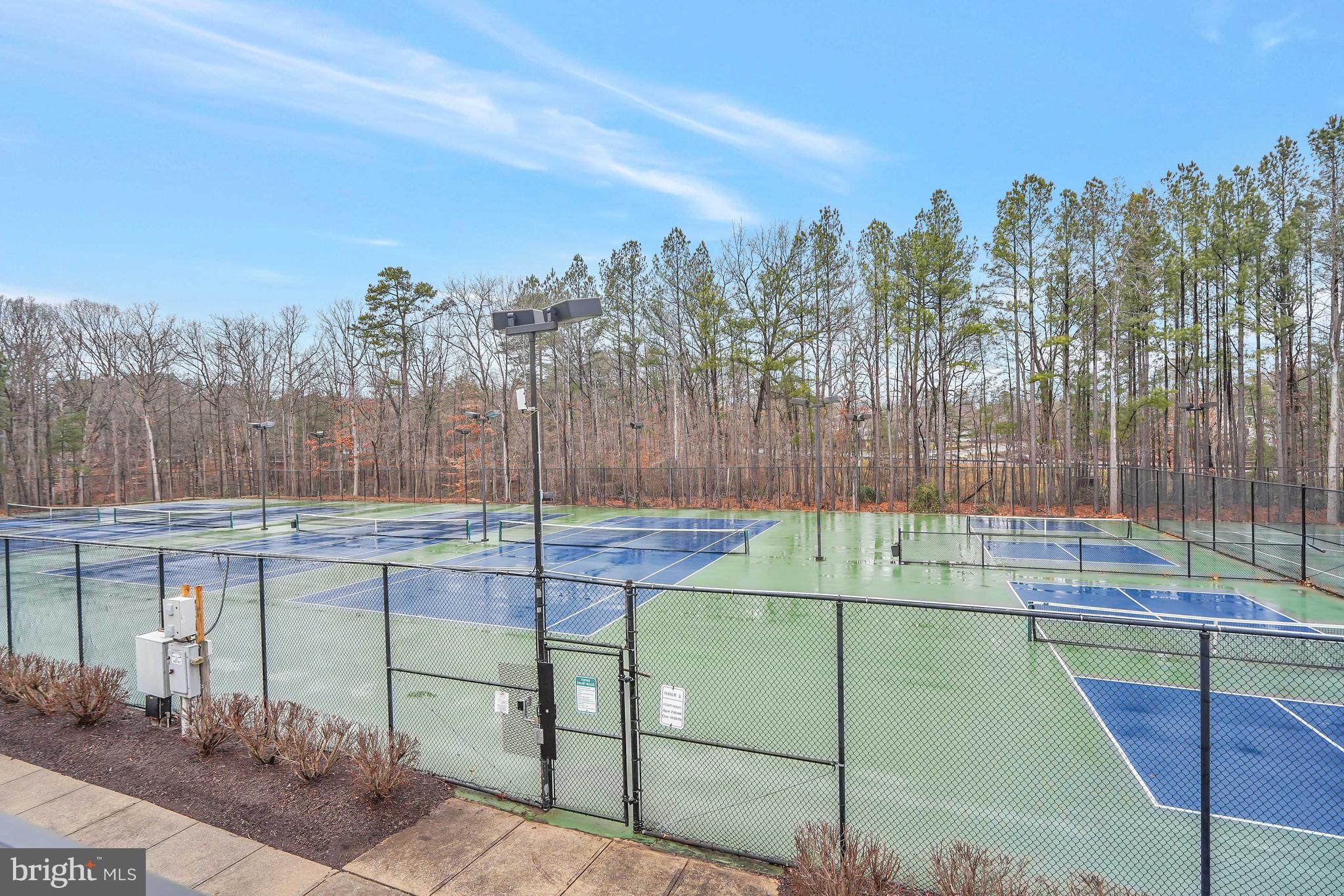 RUSSETT - Residential