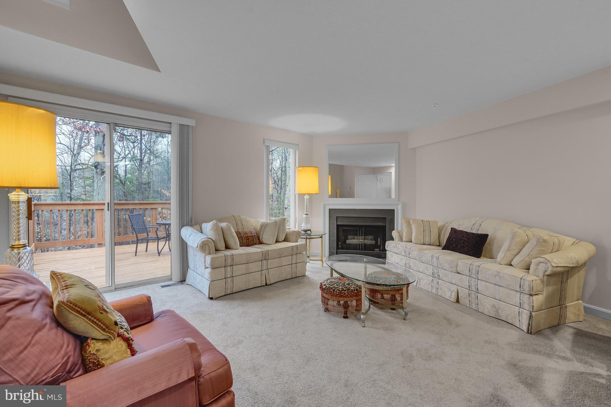 RUSSETT - Residential