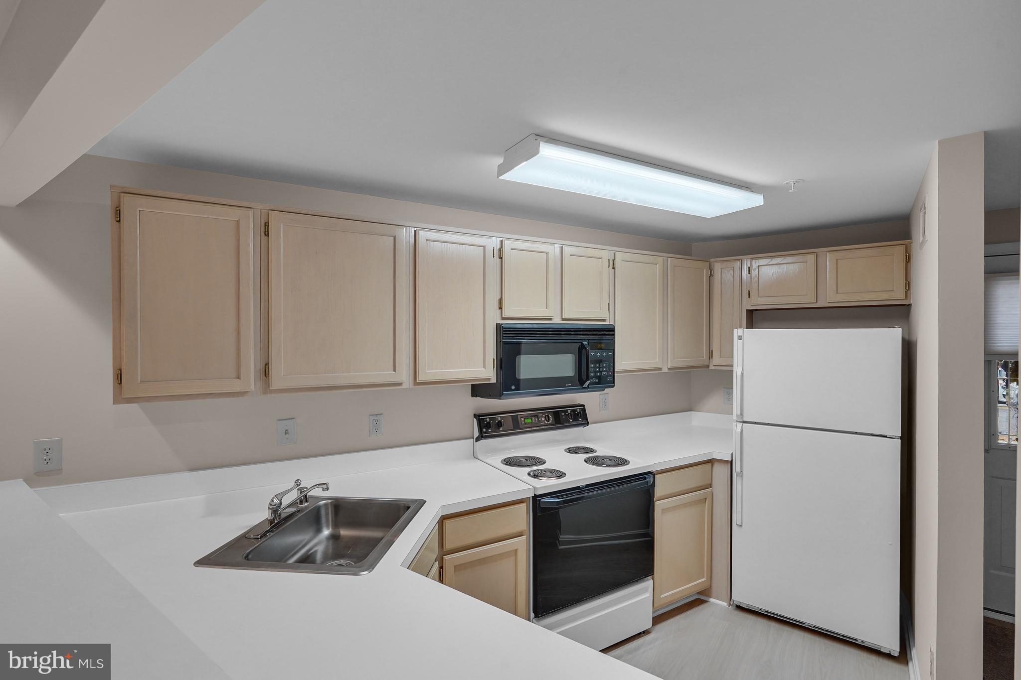 3404 LONDONLEAF LANE