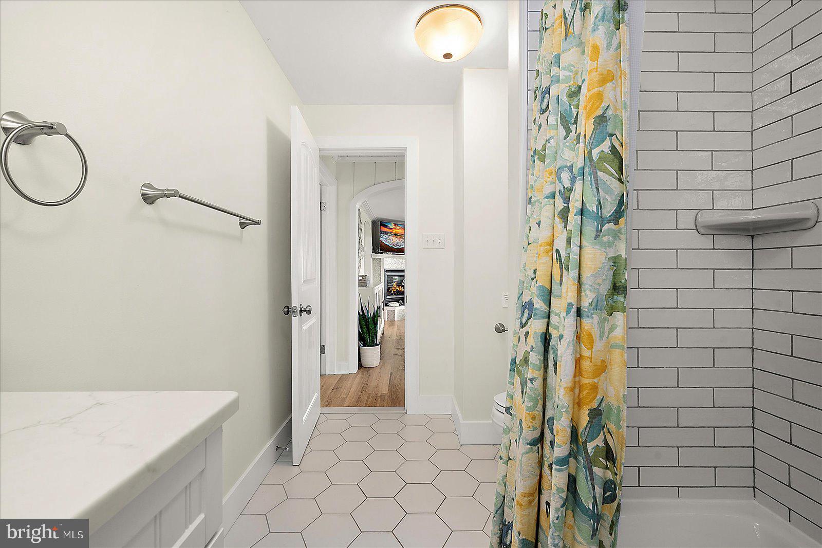 SNUG HARBOR - Residential