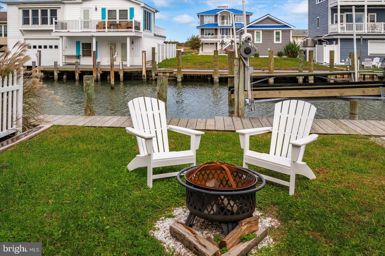 SNUG HARBOR - Residential