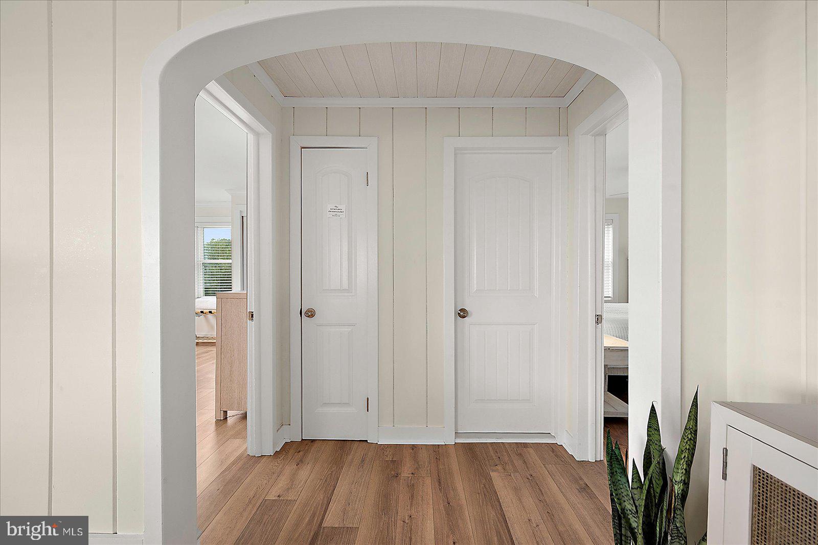 SNUG HARBOR - Residential