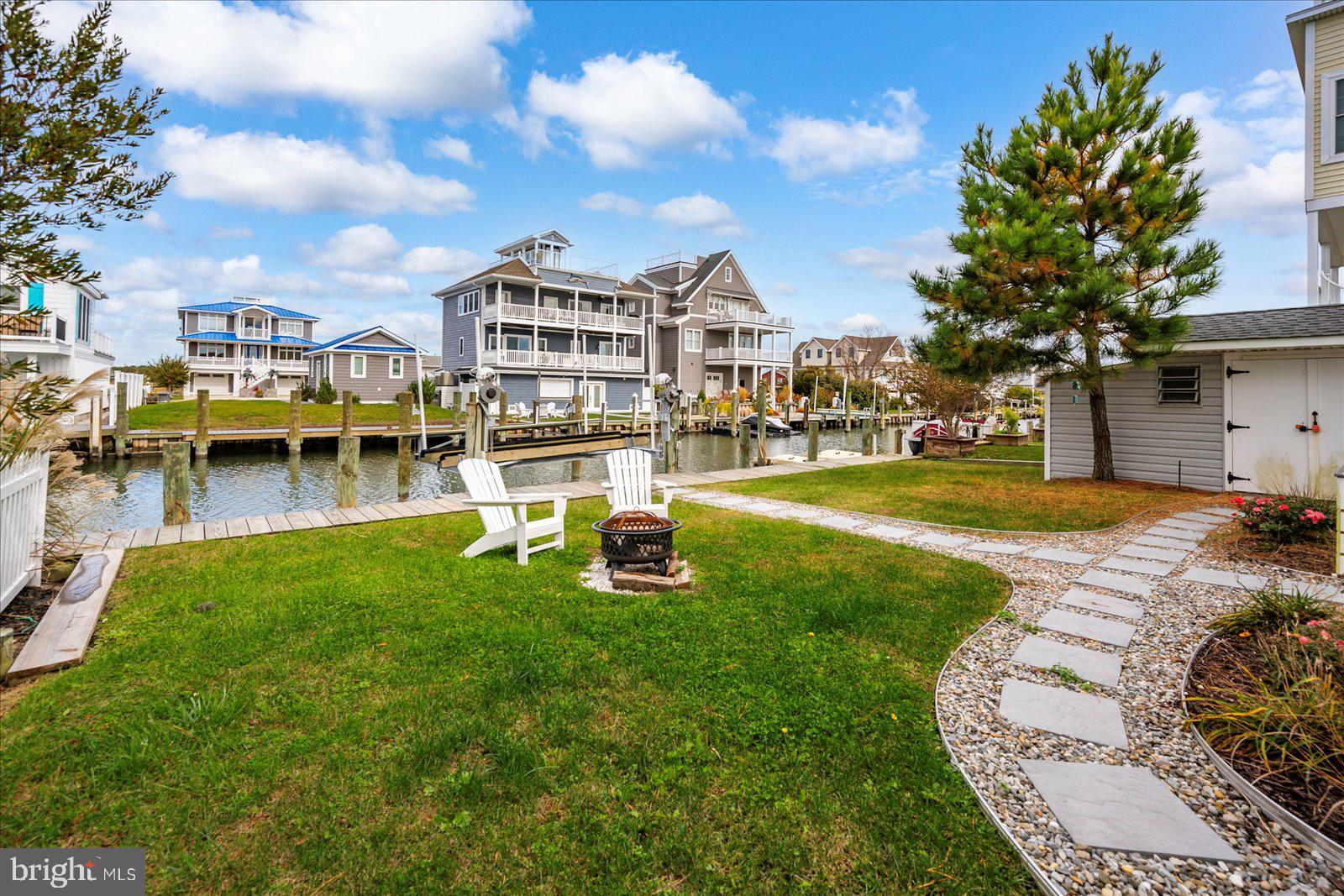 SNUG HARBOR - Residential