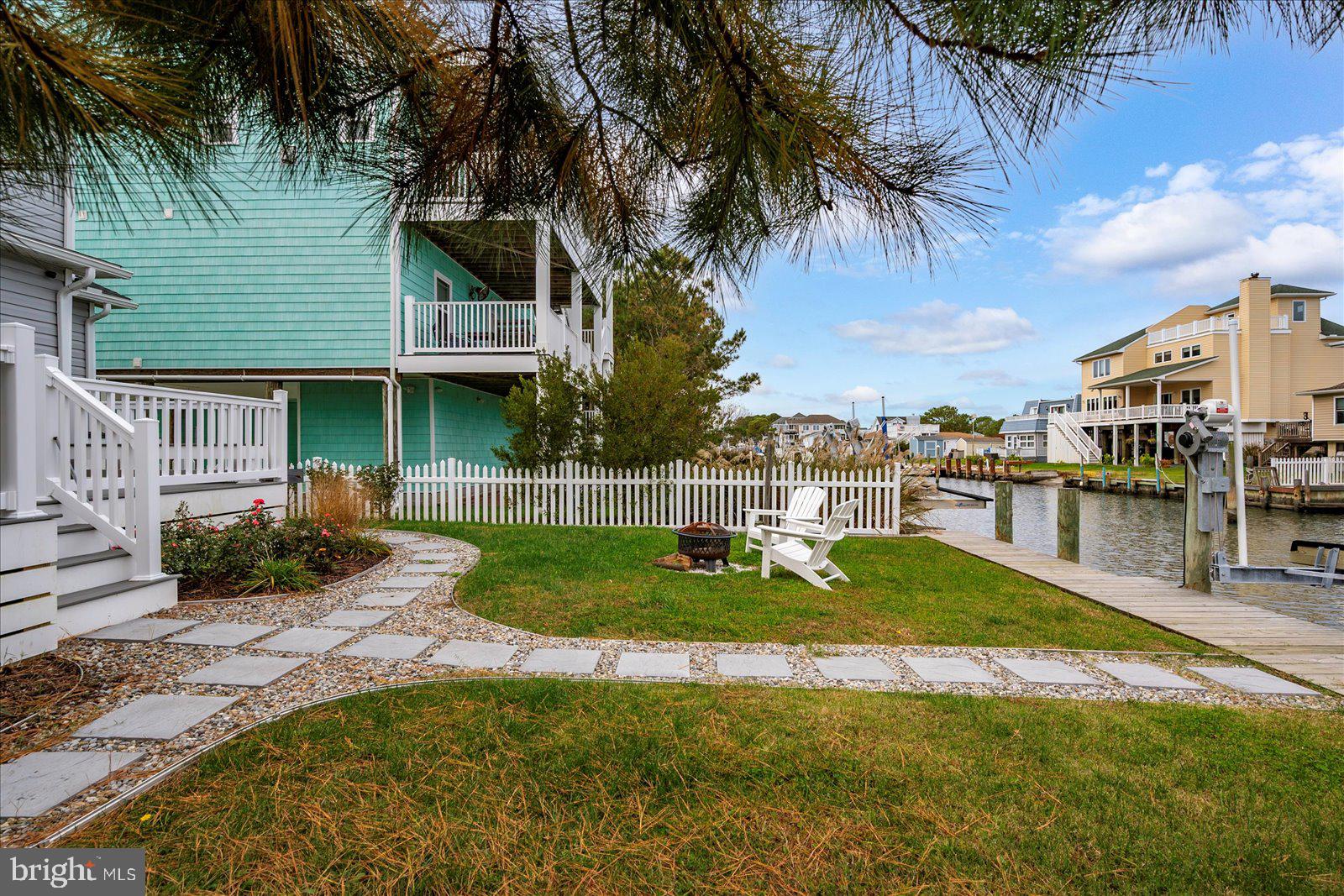 SNUG HARBOR - Residential