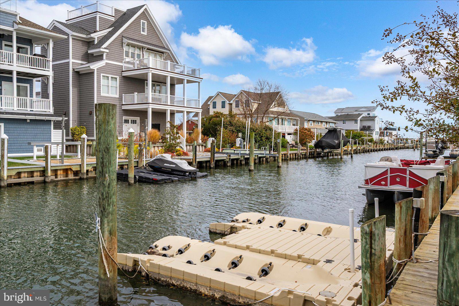 SNUG HARBOR - Residential