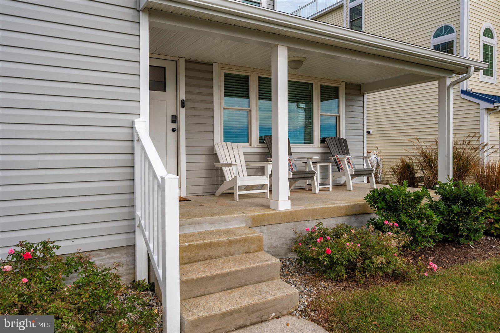 SNUG HARBOR - Residential