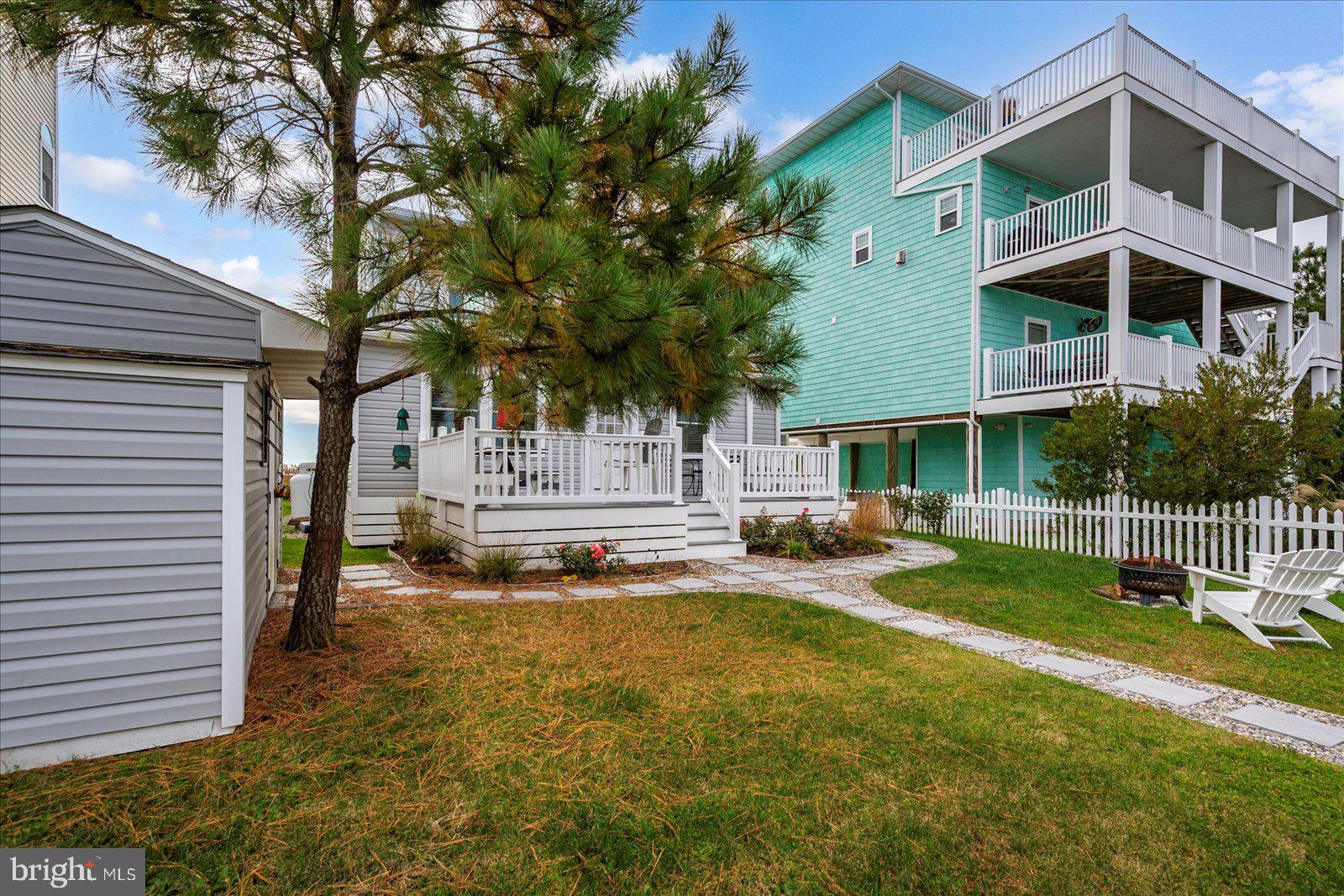 SNUG HARBOR - Residential