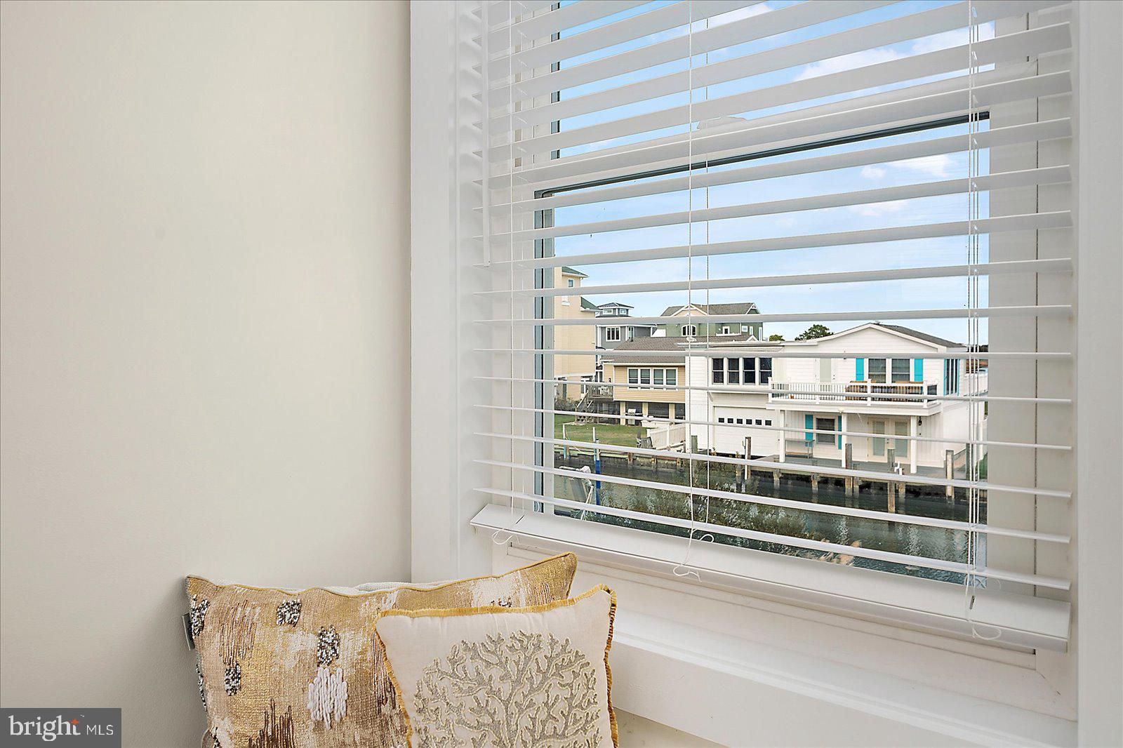 SNUG HARBOR - Residential