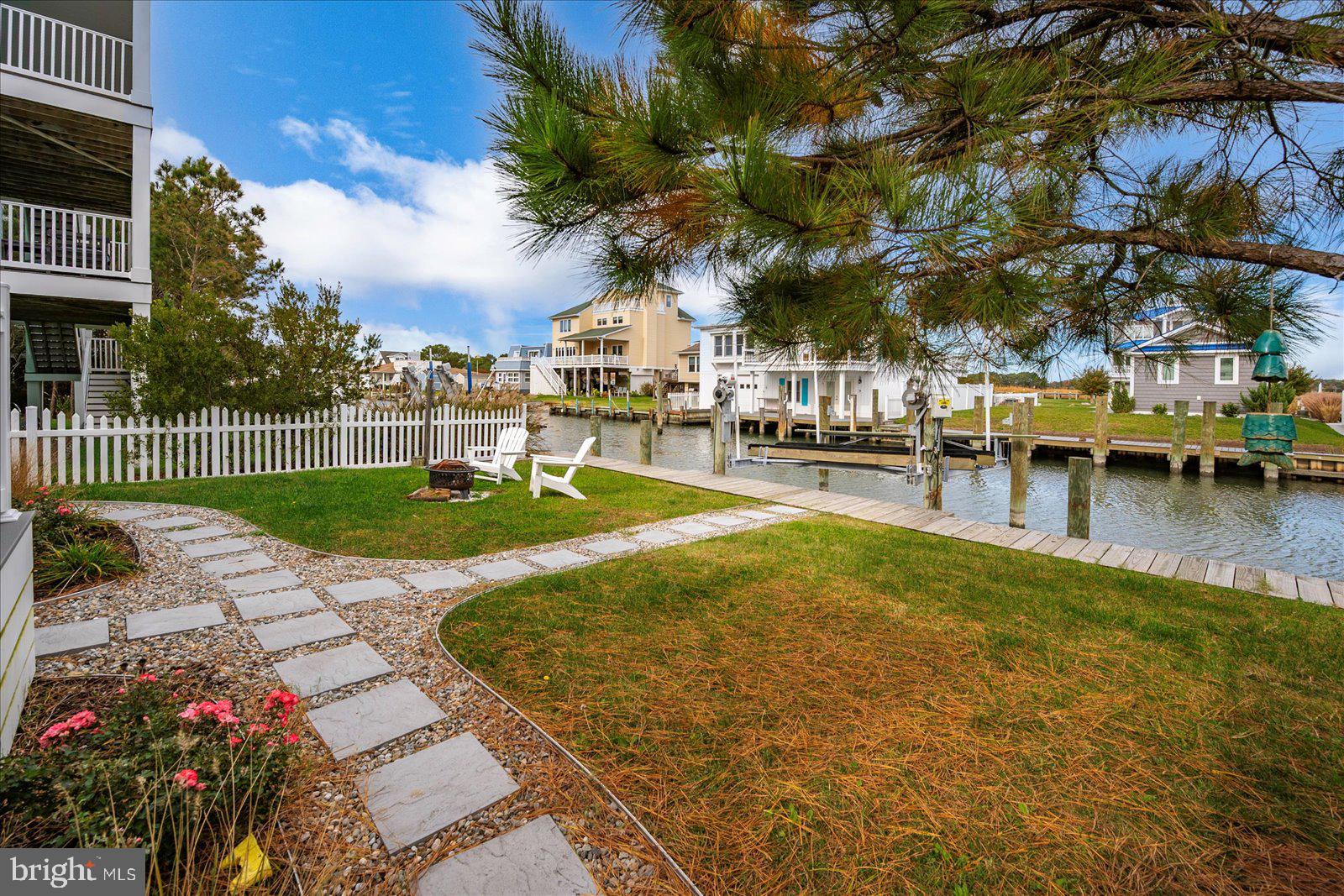 SNUG HARBOR - Residential