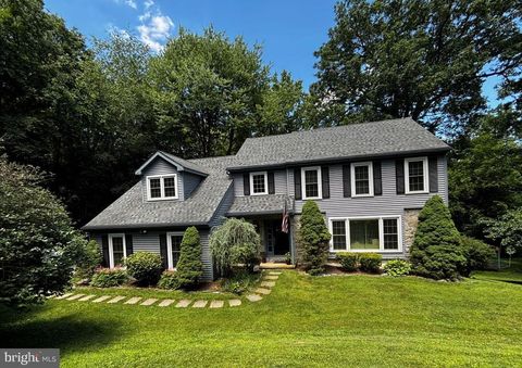 Photo of 1535 Red Rock Drive, DOWNINGTOWN, PA 19335 (MLS # PACT2129122)