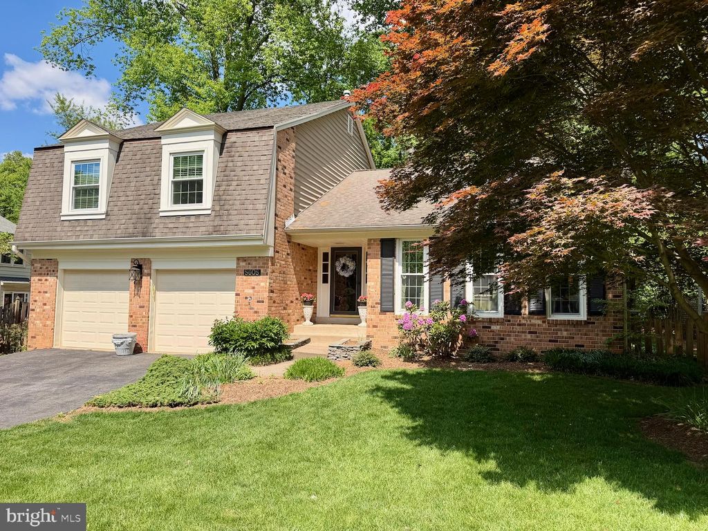 Photo of 8608 Coral Gables Lane, VIENNA, VA 22182 (MLS # VAFX2303040)
