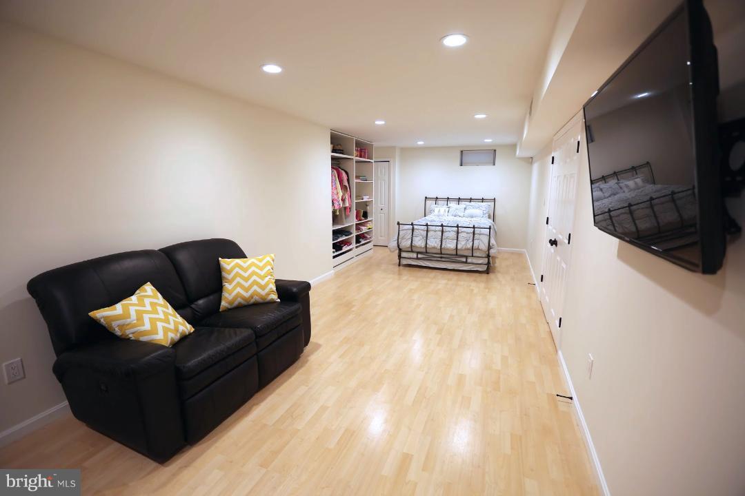 CYPRESS LANDING - Residential