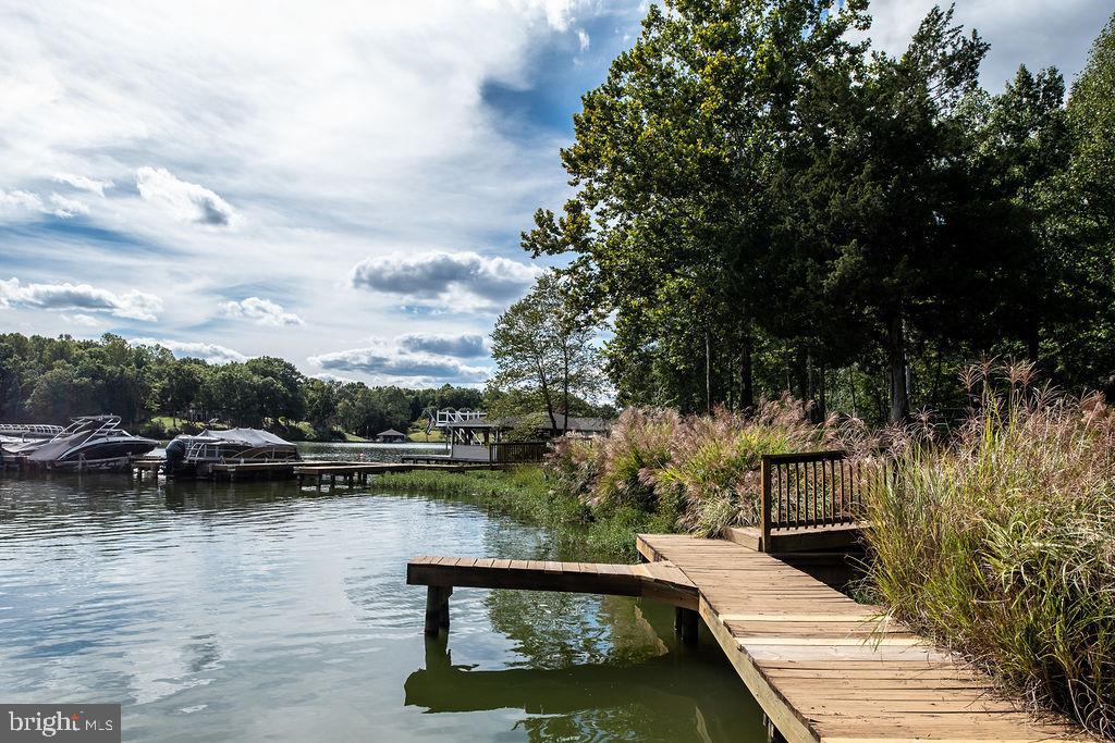 WYNDEMERE - Residential