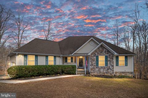 Photo of 5417 Bazzanella Drive, MINERAL, VA 23117 (MLS # VASP2039618)