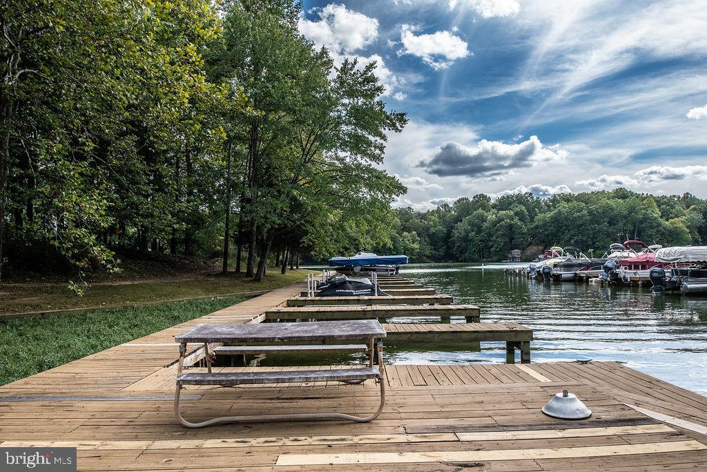 WYNDEMERE - Residential