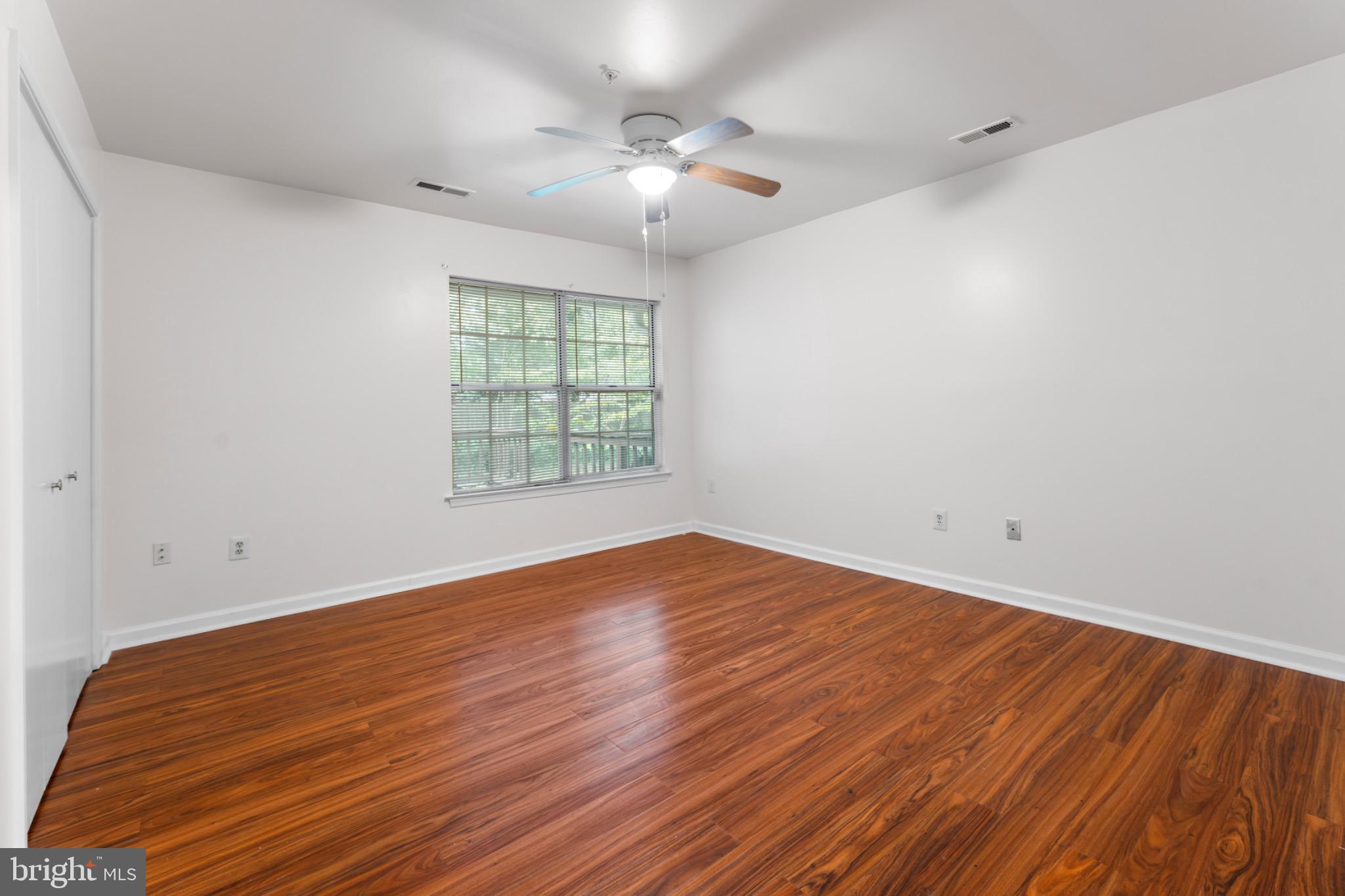 CHERRY VIEW PARK - Residential