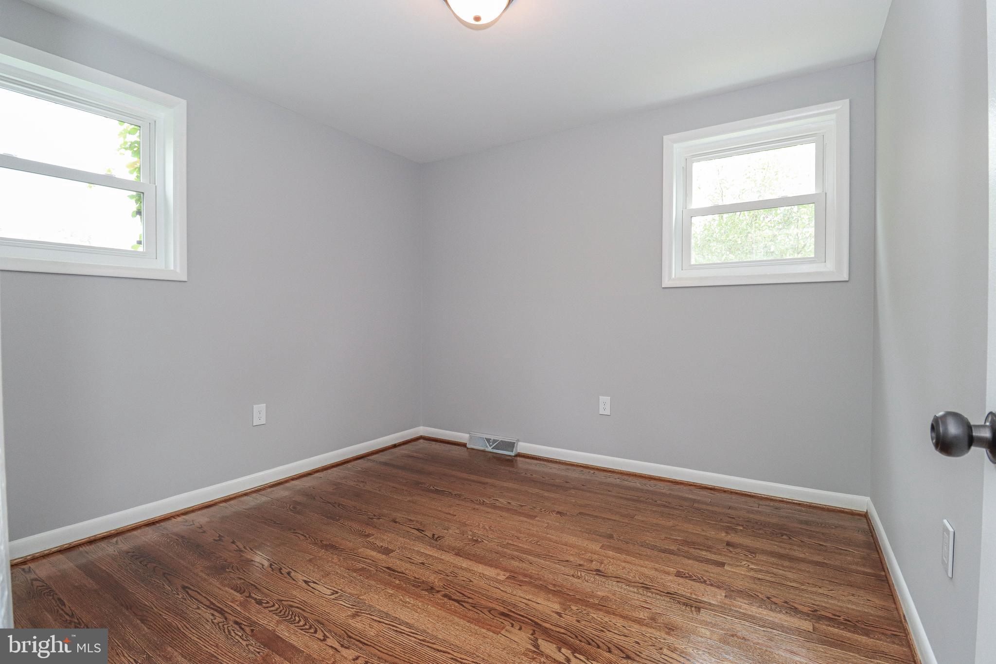 LAUREL RIDGE - Residential