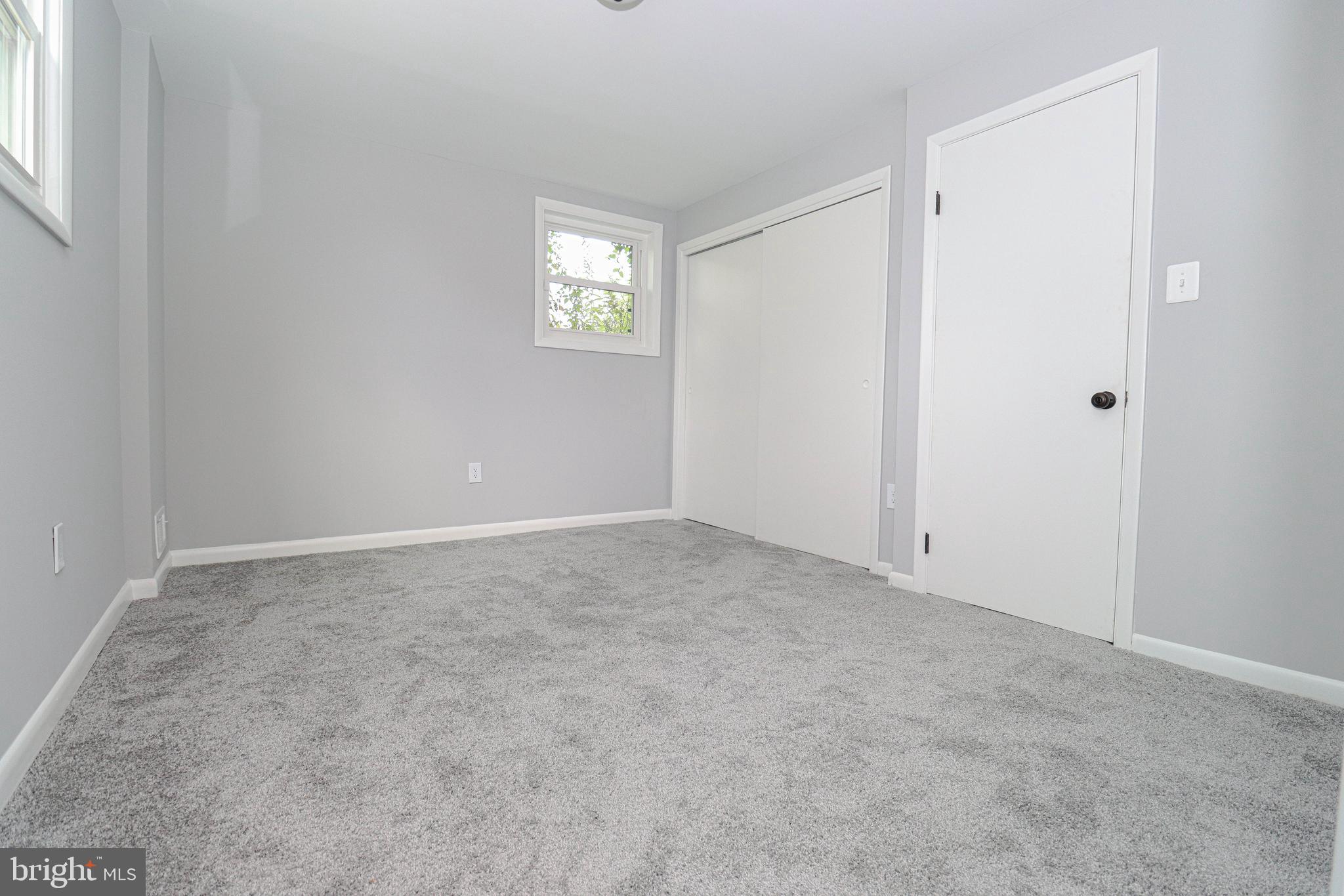 LAUREL RIDGE - Residential