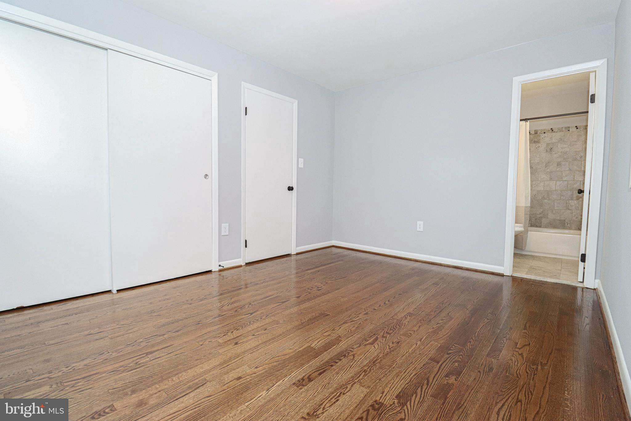 LAUREL RIDGE - Residential